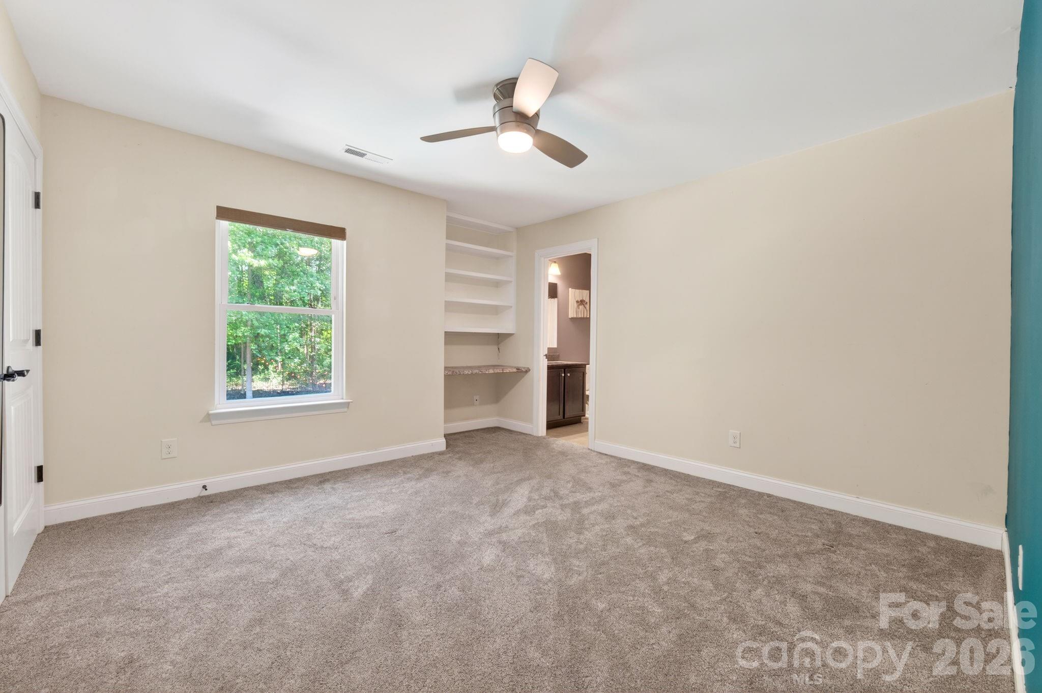 10200 Kerns Road — Huntersville