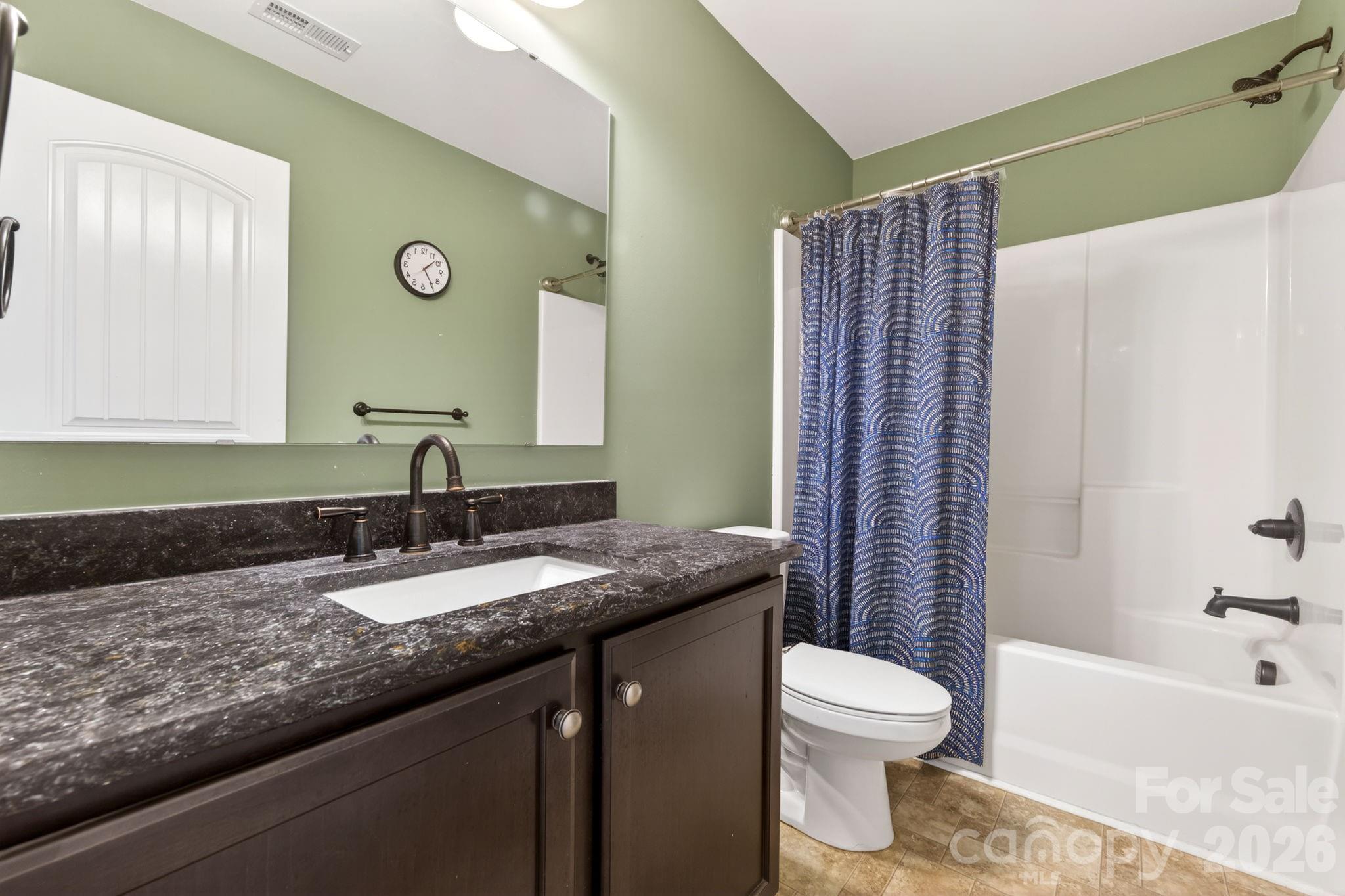 10200 Kerns Road — Huntersville