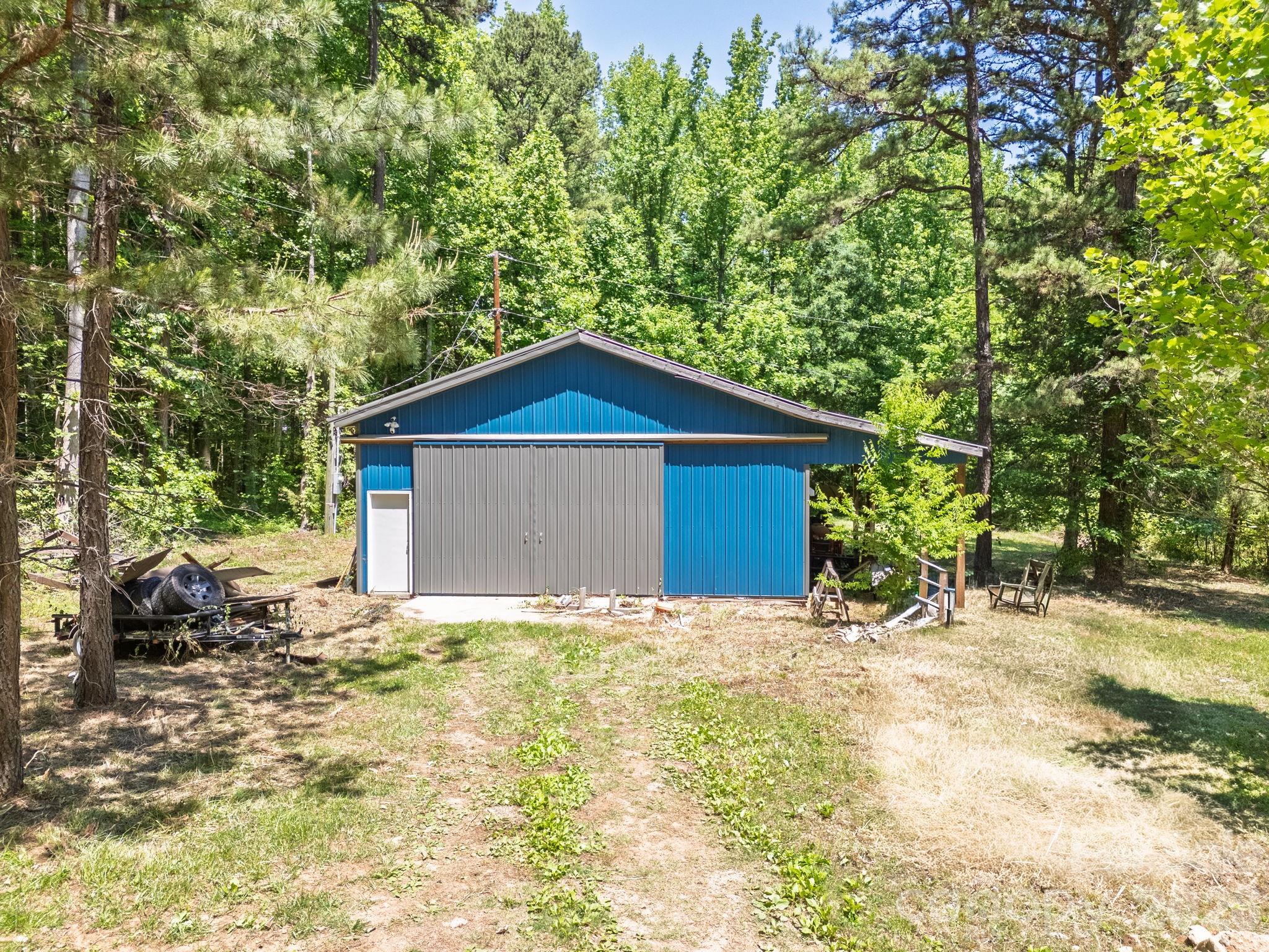 10200 Kerns Road — Huntersville