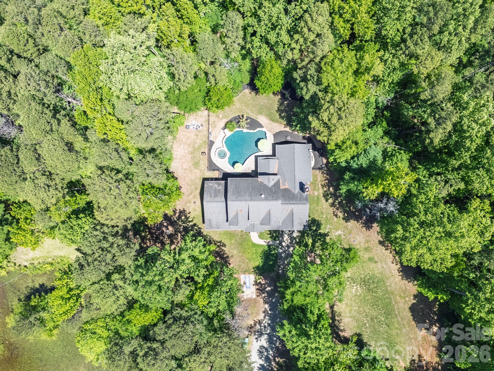 10200 Kerns Road — Huntersville