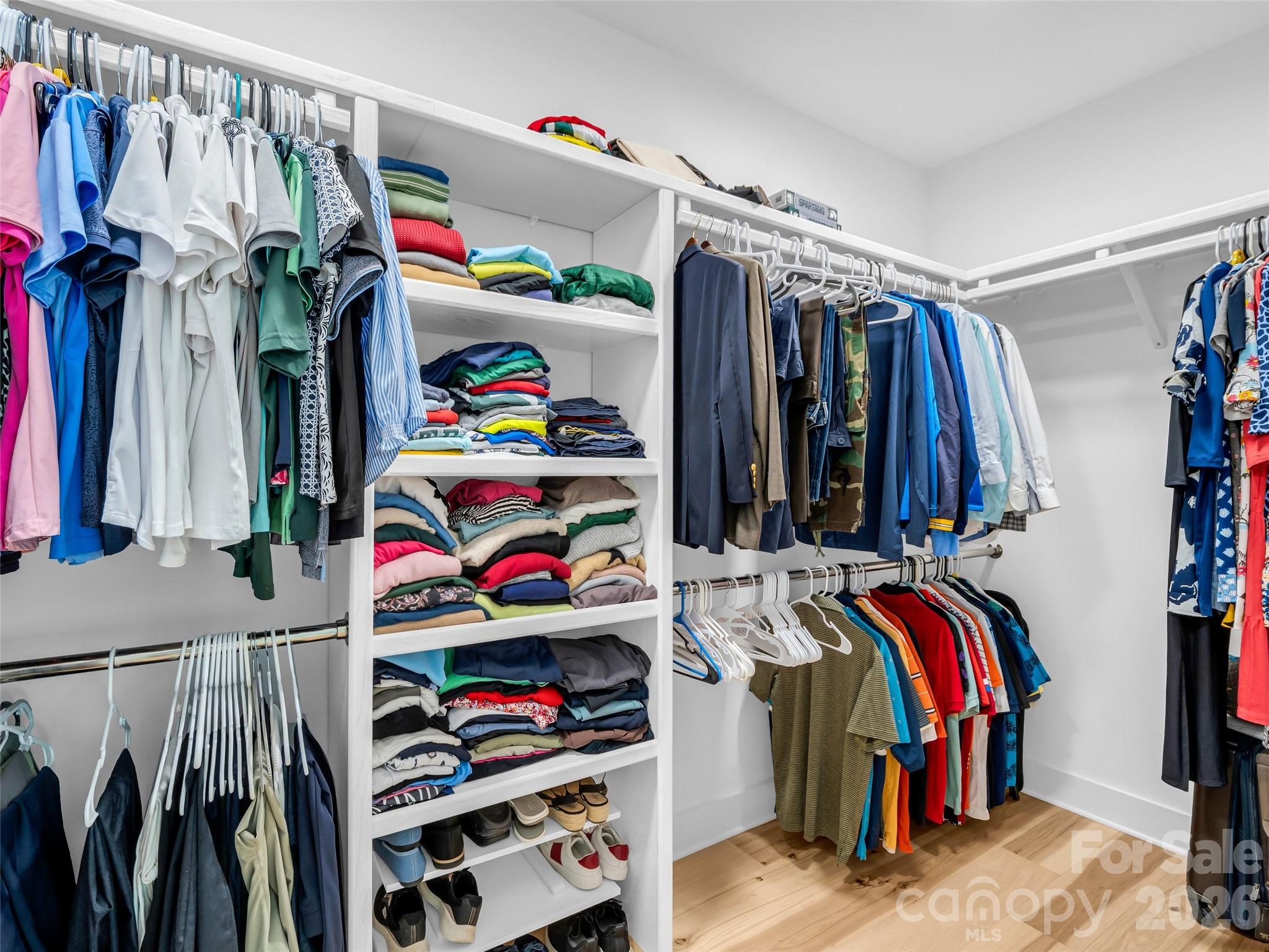 221 Millbrae Loop — Hendersonville