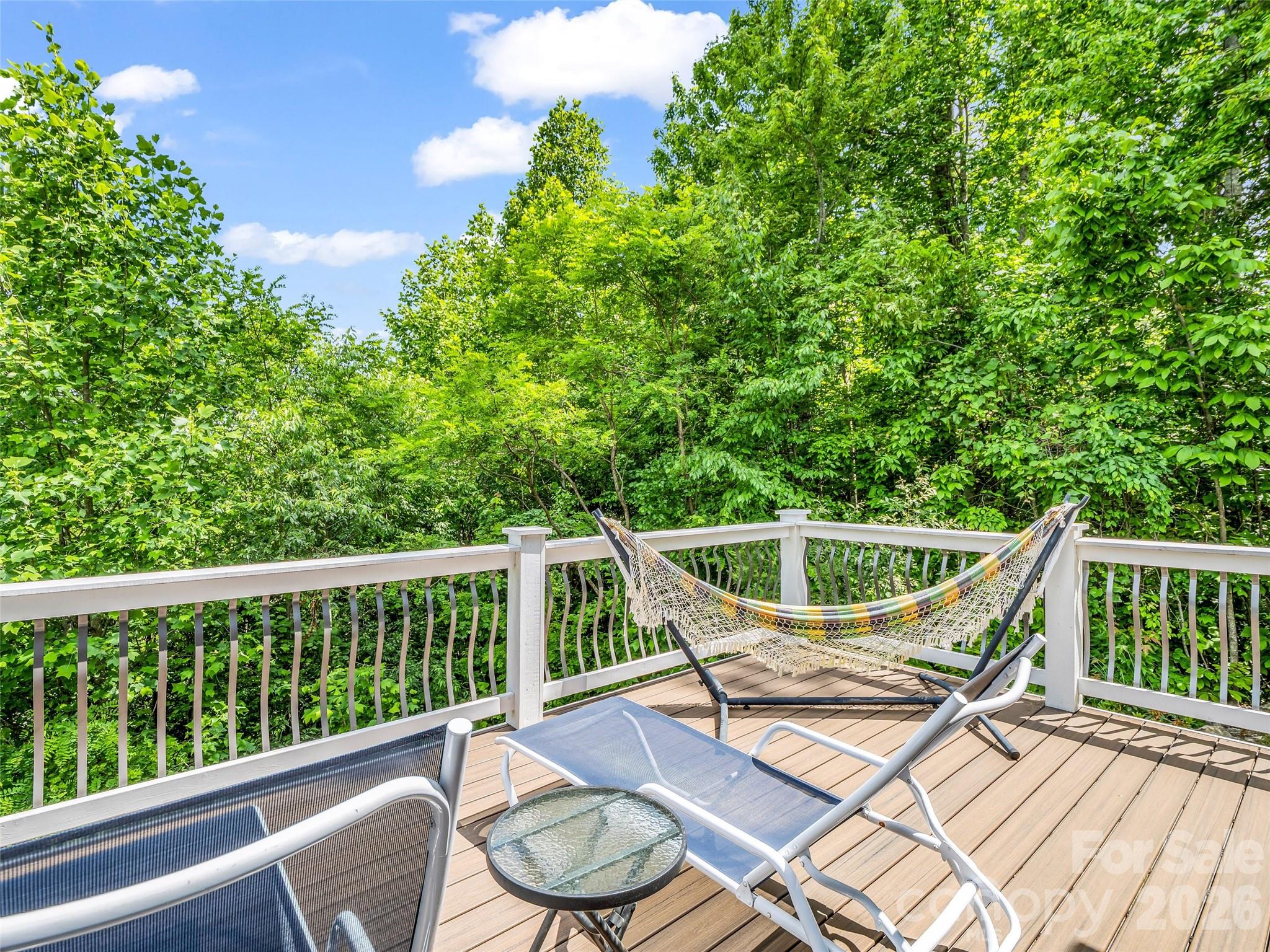 221 Millbrae Loop — Hendersonville