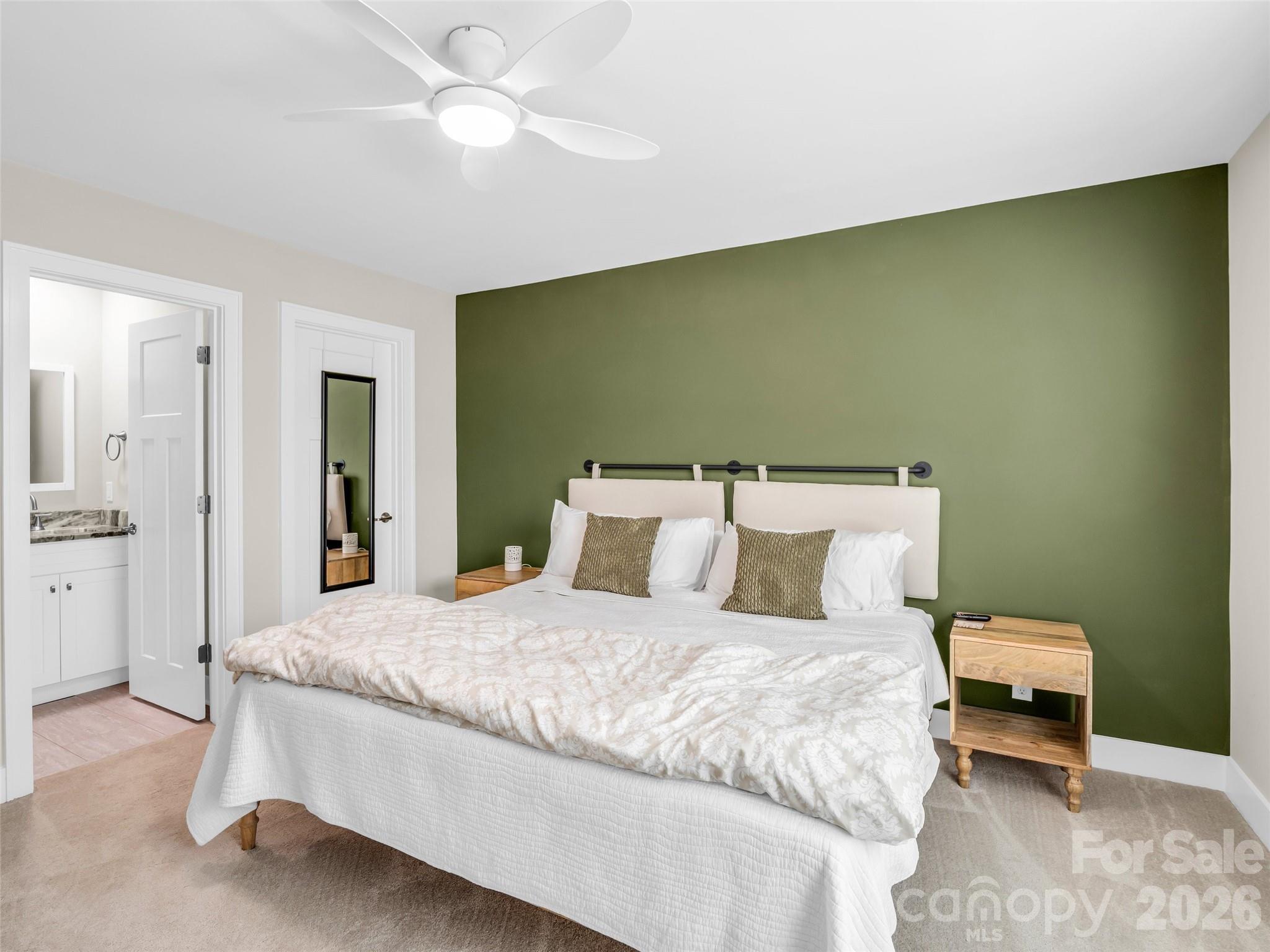 221 Millbrae Loop — Hendersonville