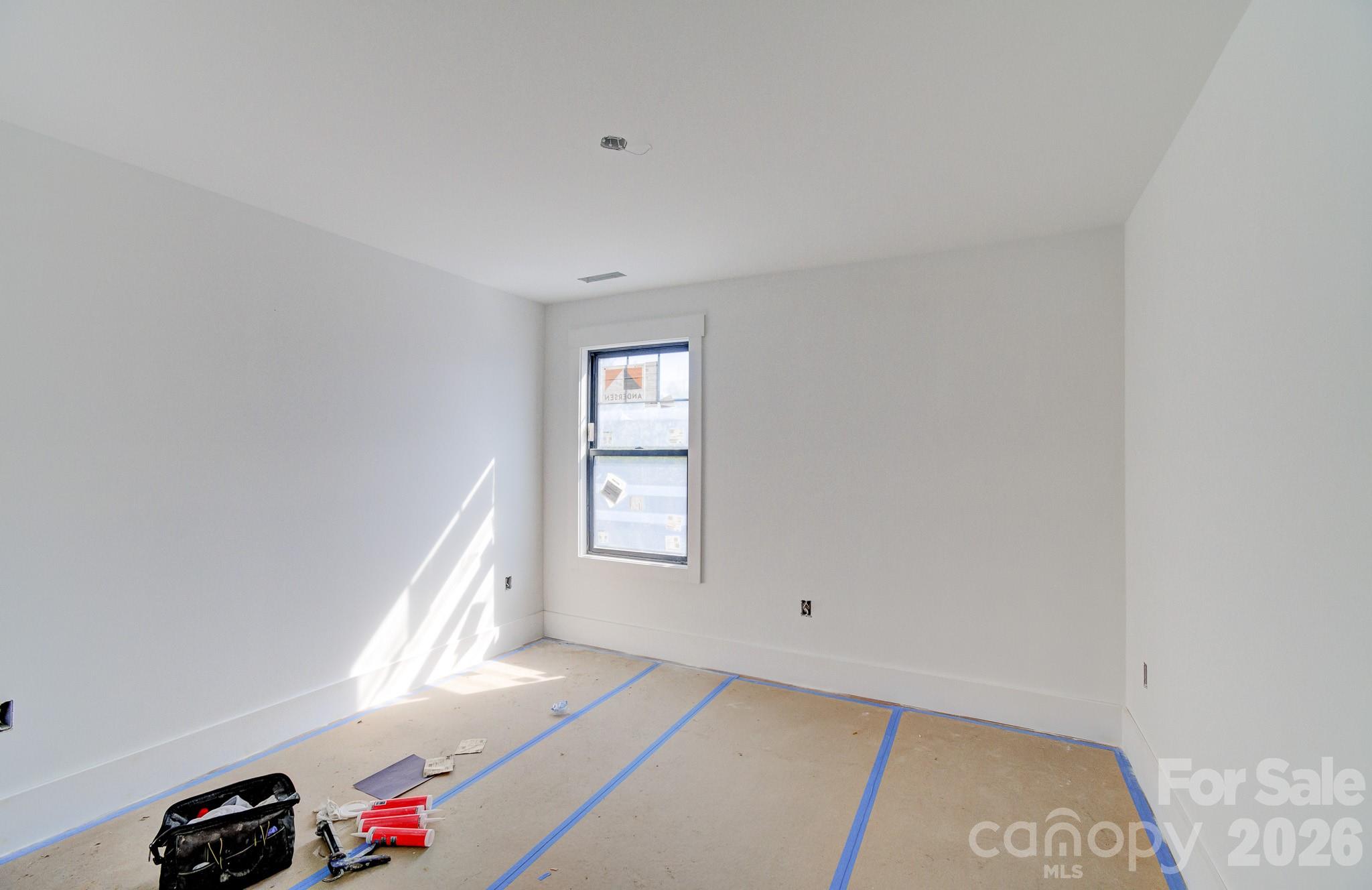 18 S Martha Kate Drive — Hendersonville