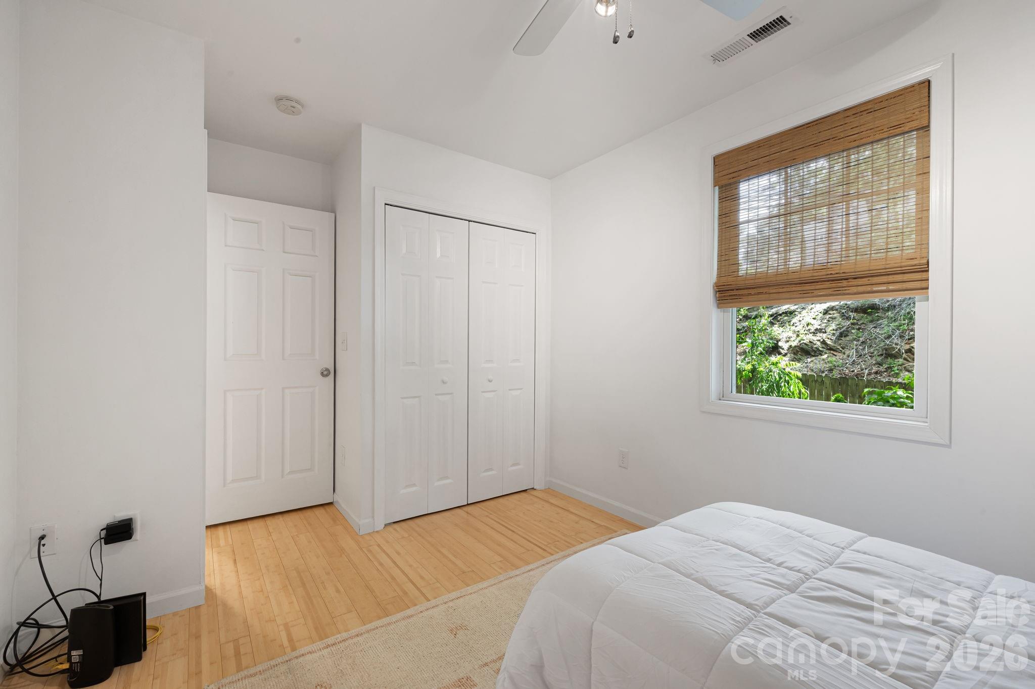 477 Governors View Road — Asheville