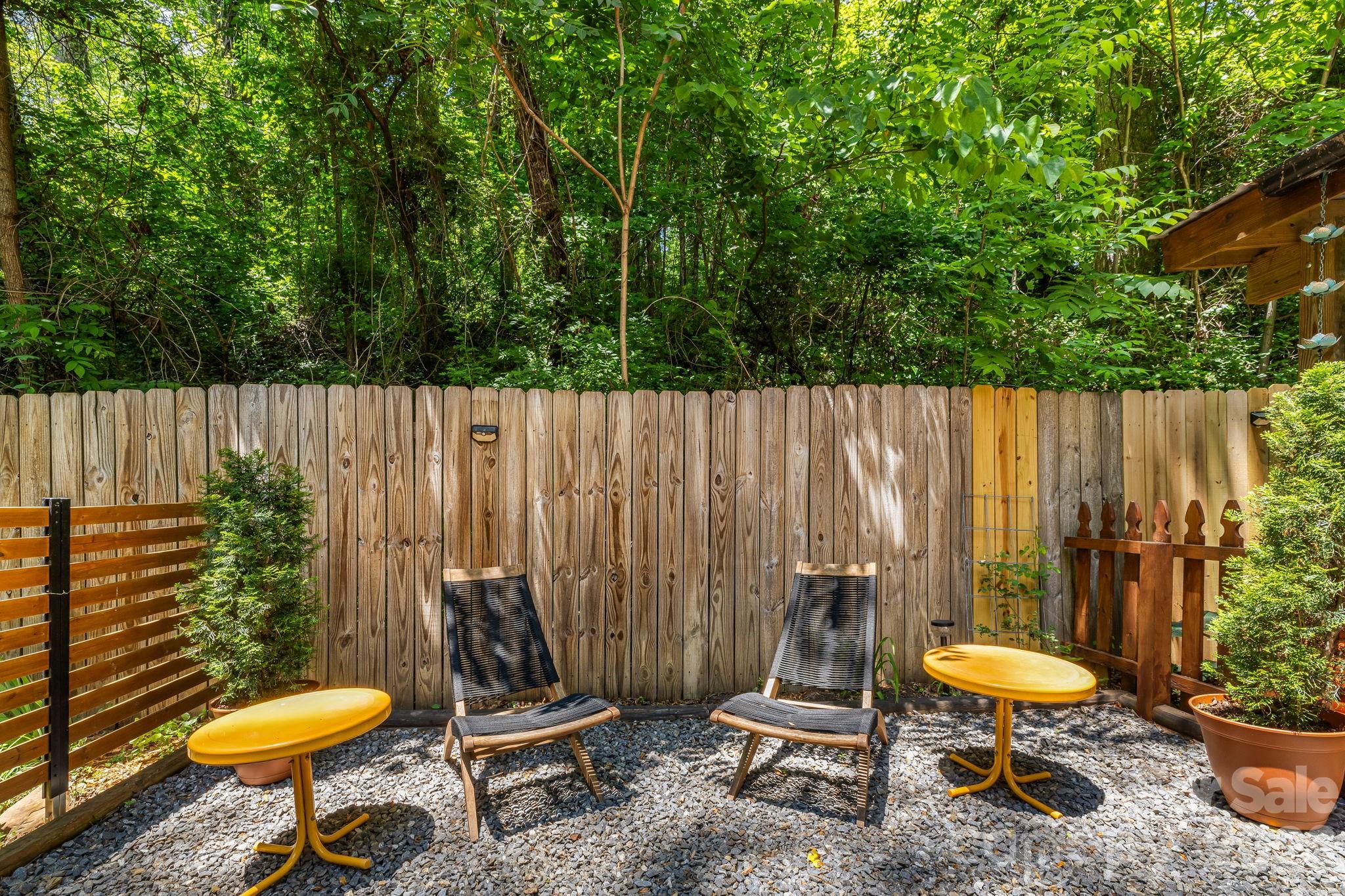 477 Governors View Road — Asheville