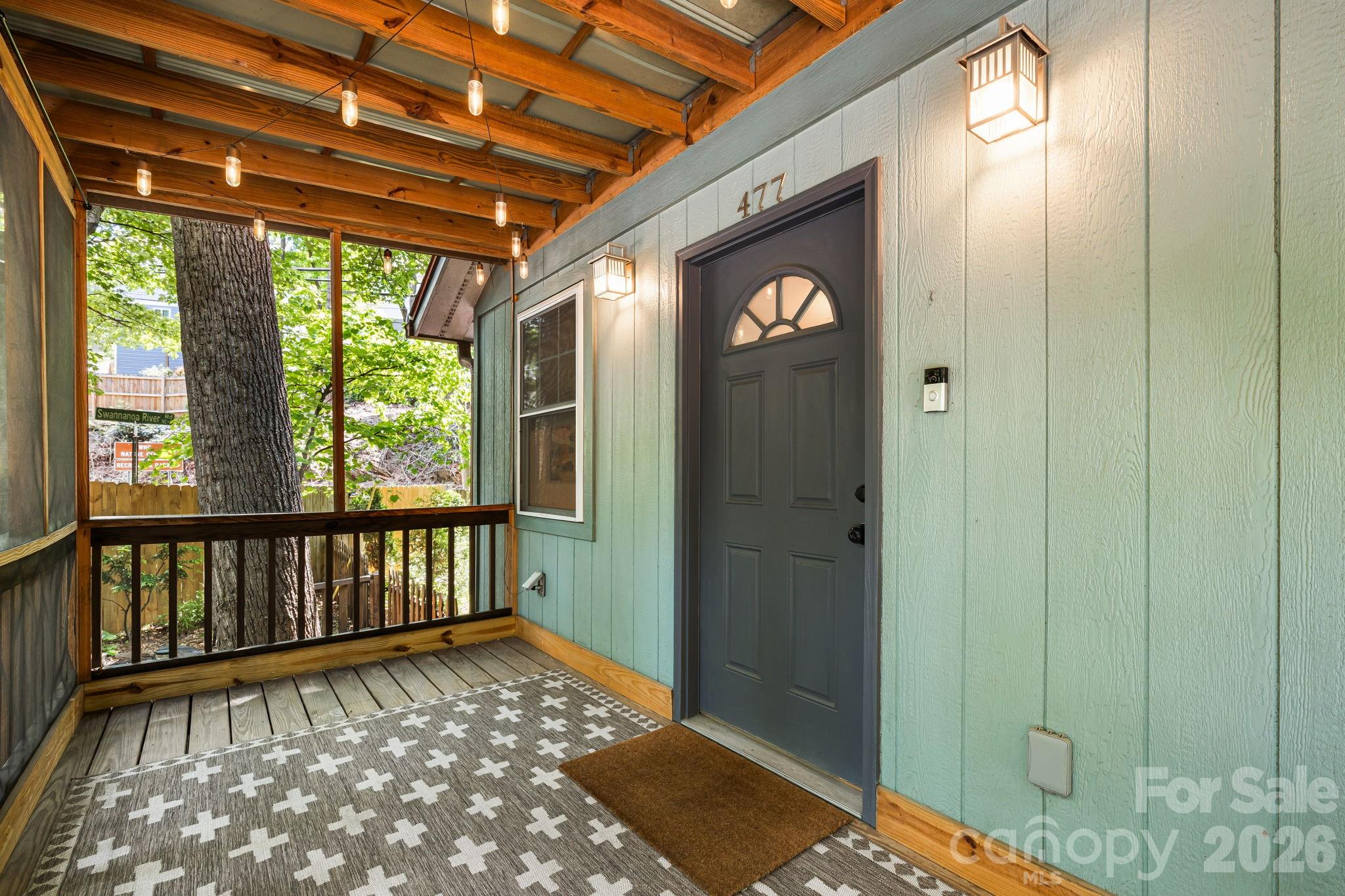 477 Governors View Road — Asheville