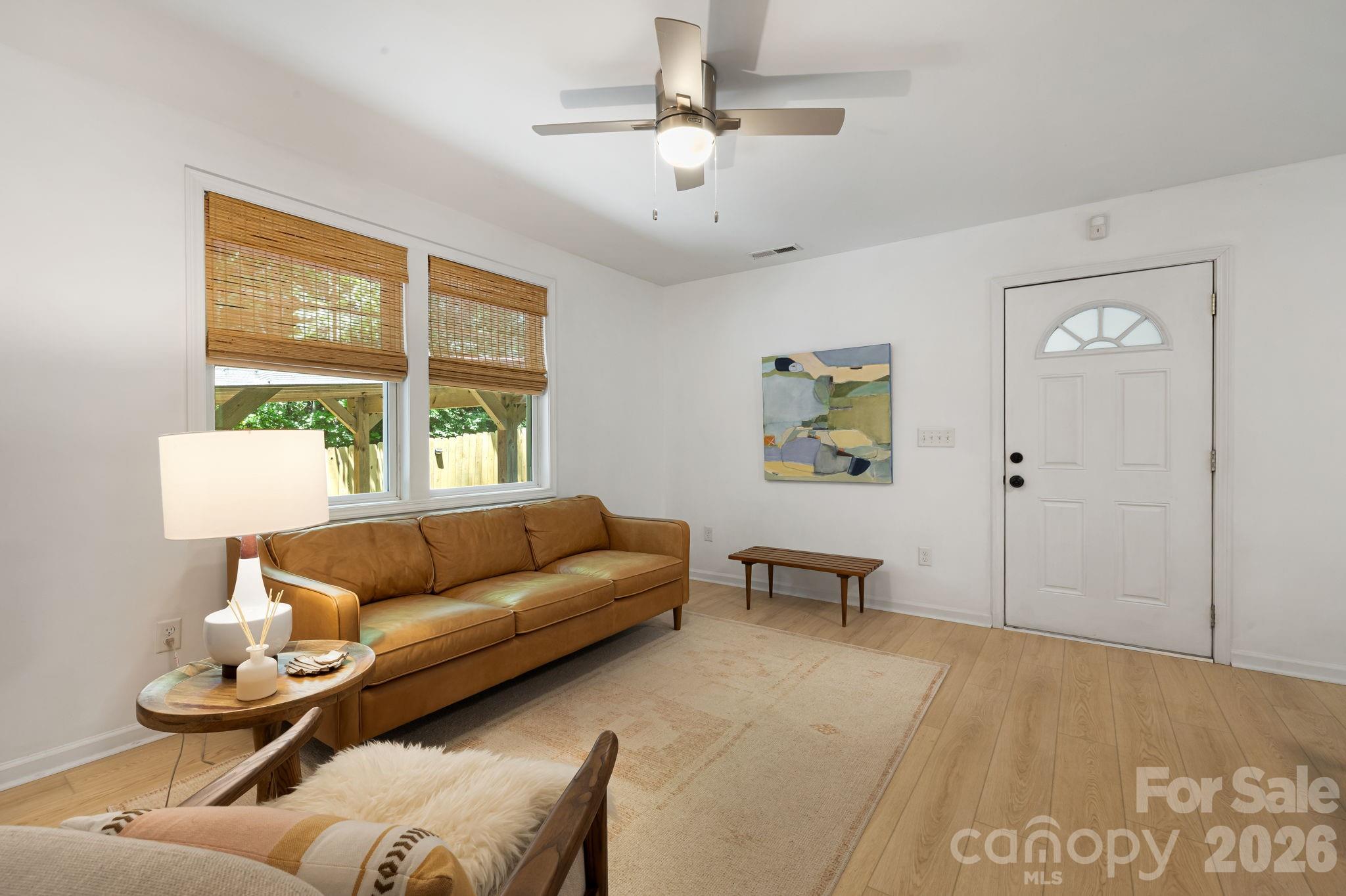 477 Governors View Road — Asheville