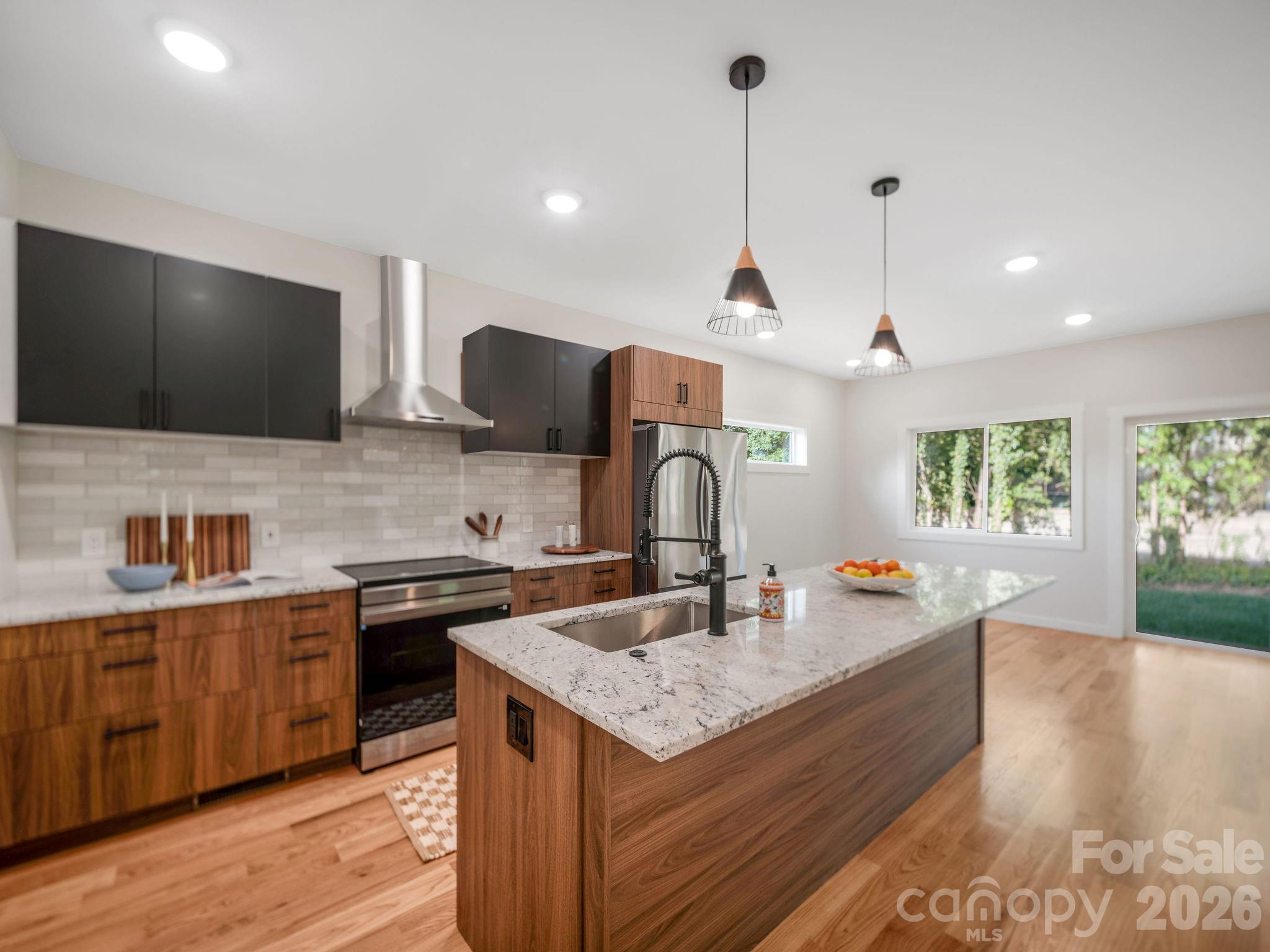 14 Da Vinci Court — Asheville