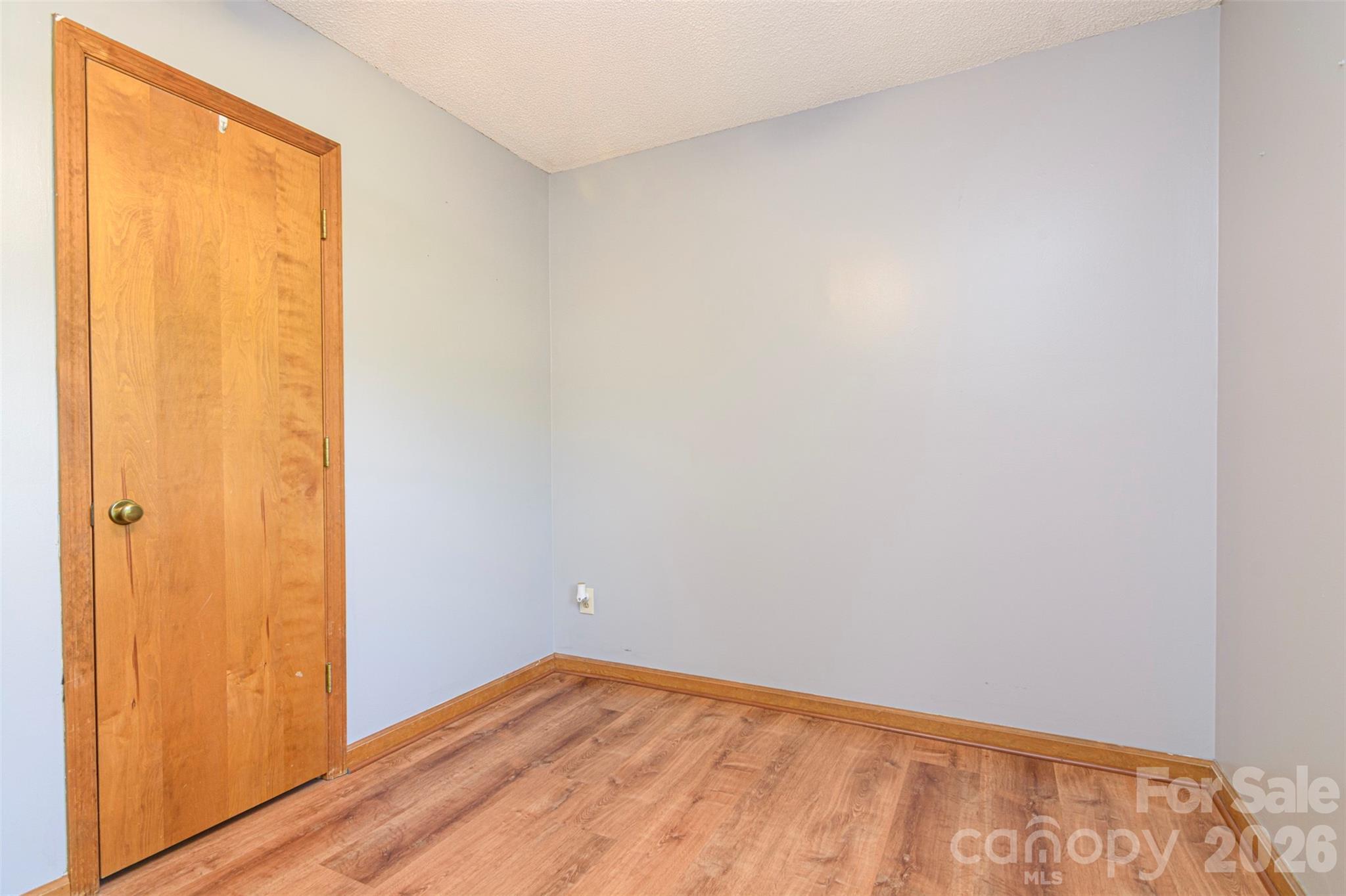 12 Mid Court Drive — Asheville