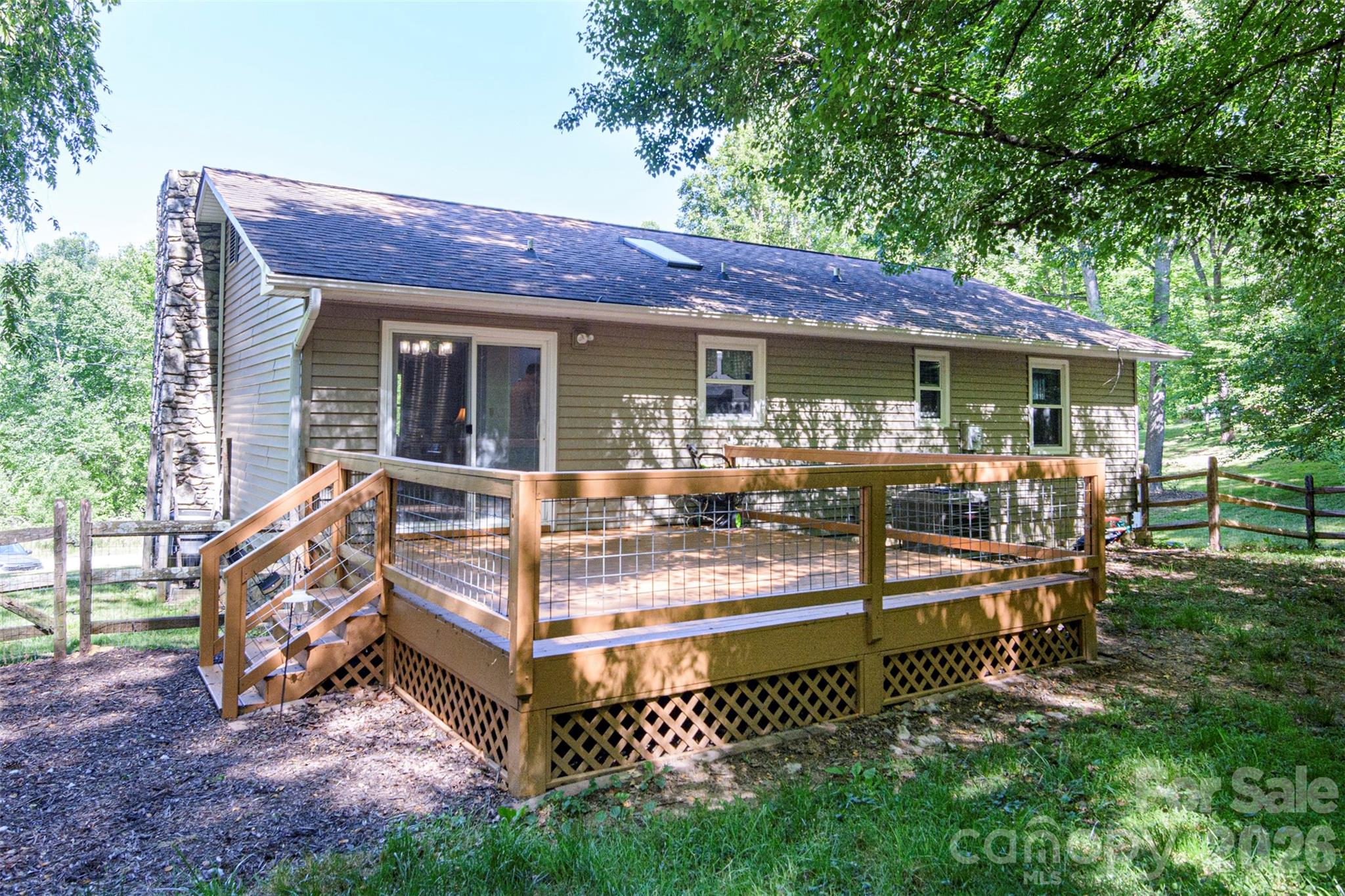 12 Mid Court Drive — Asheville