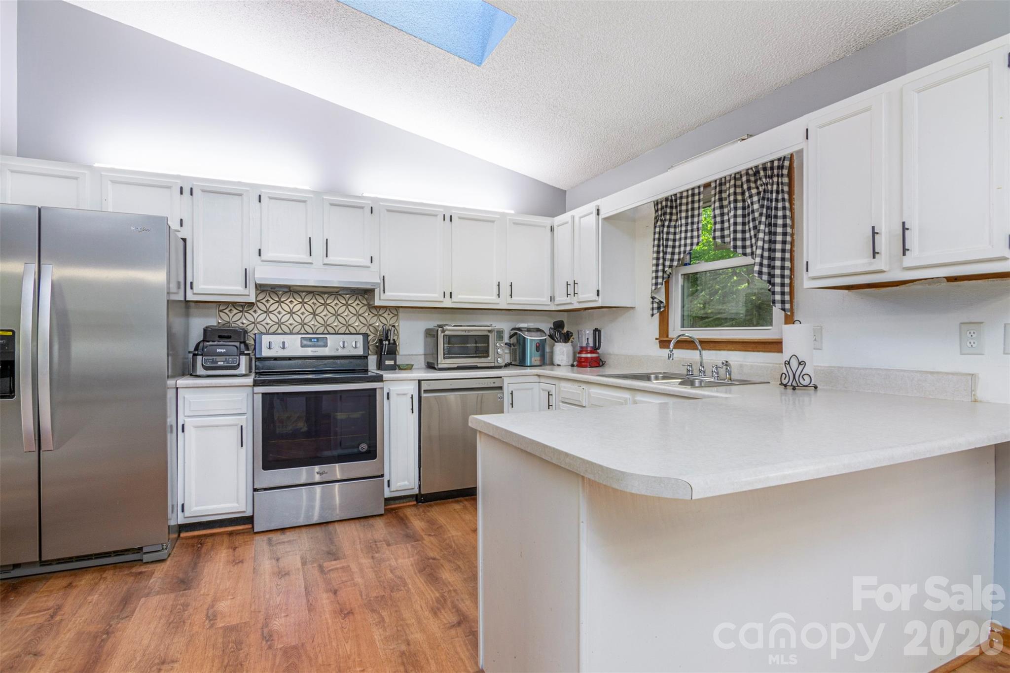 12 Mid Court Drive — Asheville
