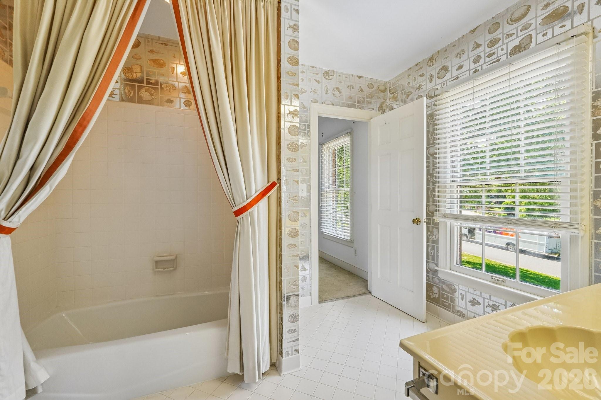 2231 Richardson Drive — Charlotte