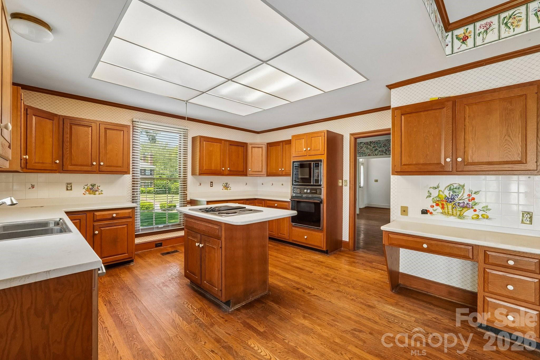 2231 Richardson Drive — Charlotte