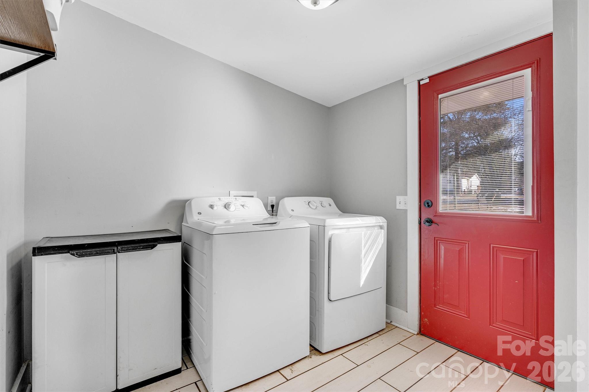 4790 Kent Street — Maiden