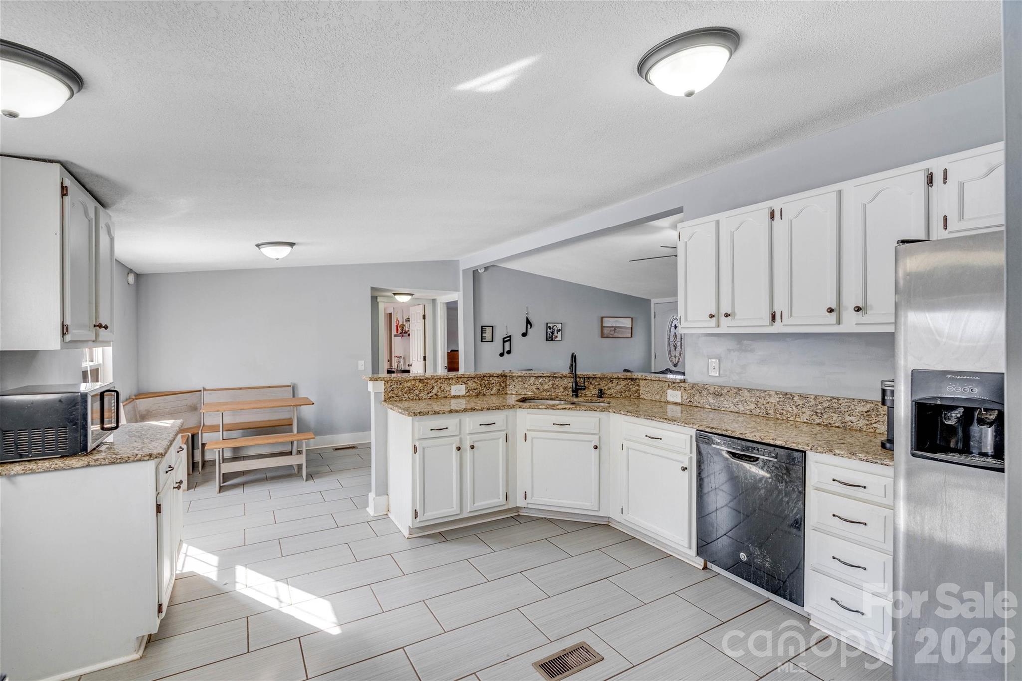 4790 Kent Street — Maiden