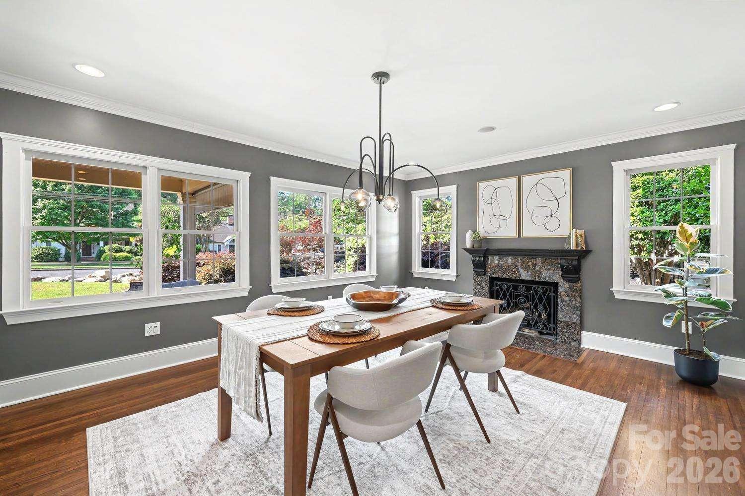 2215 Hassell Place — Charlotte
