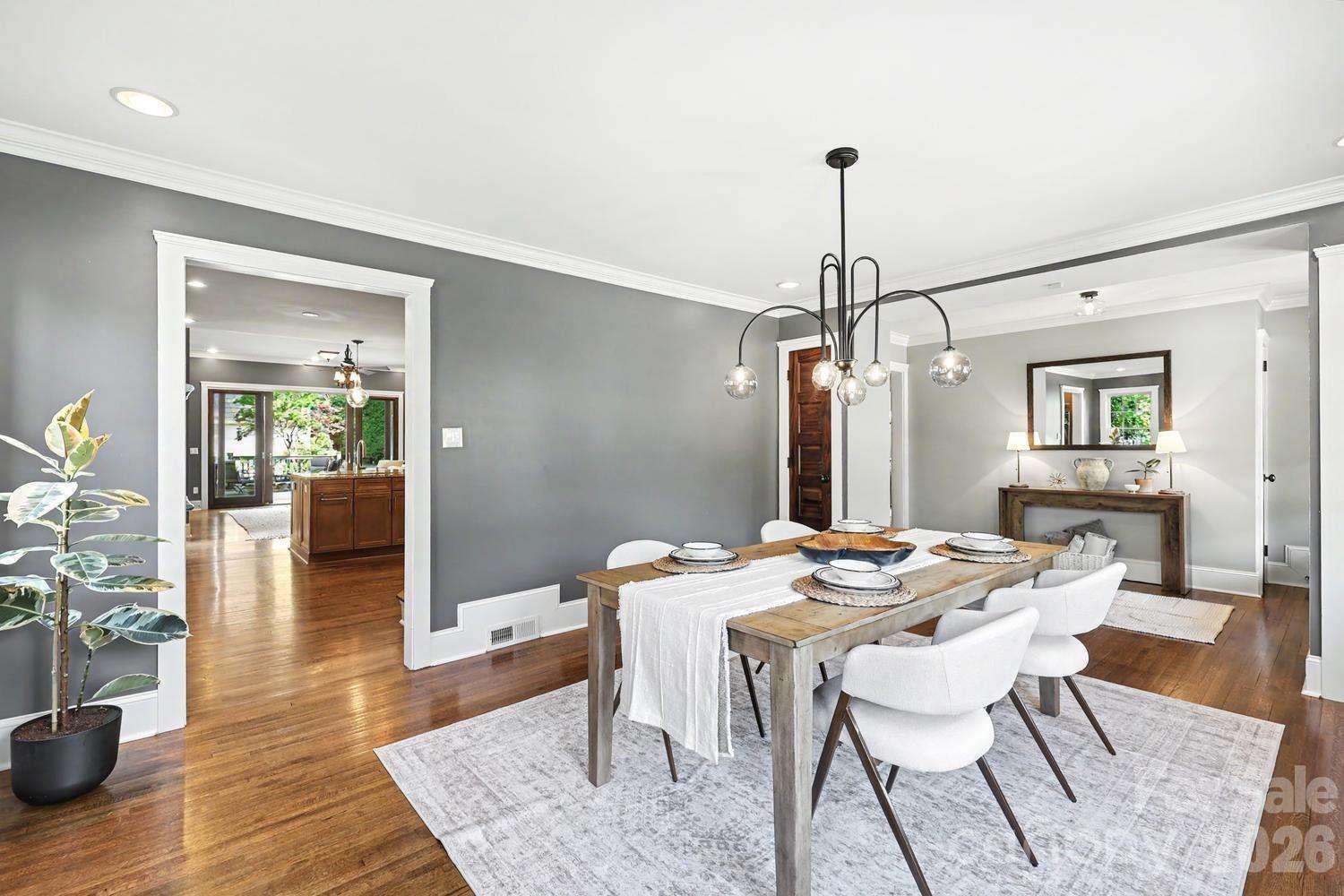 2215 Hassell Place — Charlotte