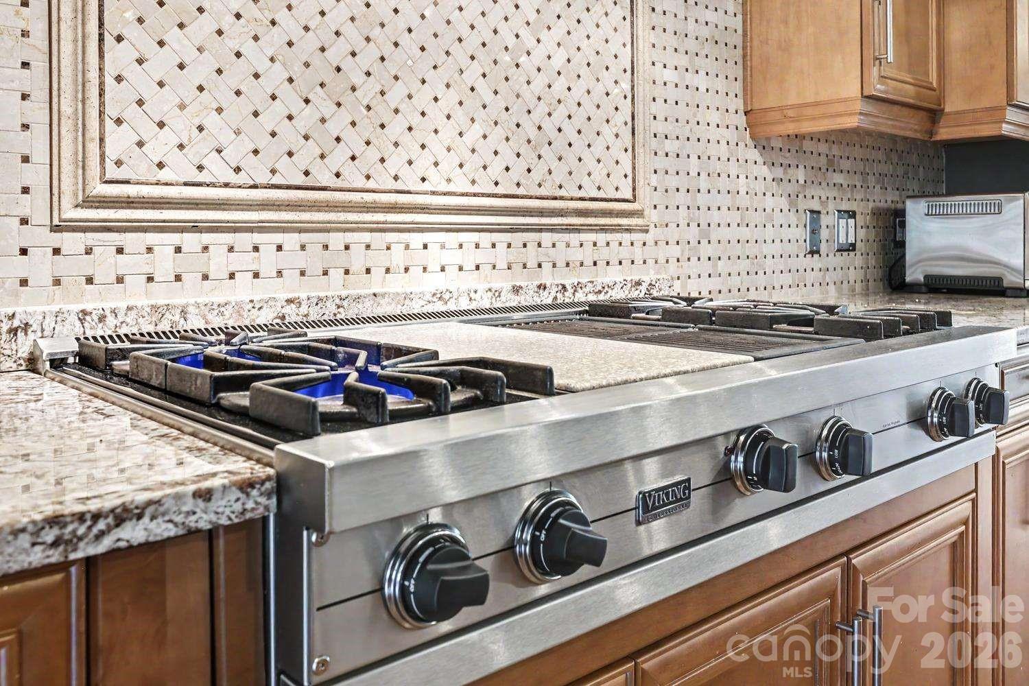 2215 Hassell Place — Charlotte