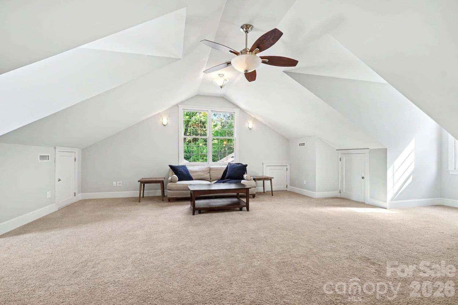2215 Hassell Place — Charlotte