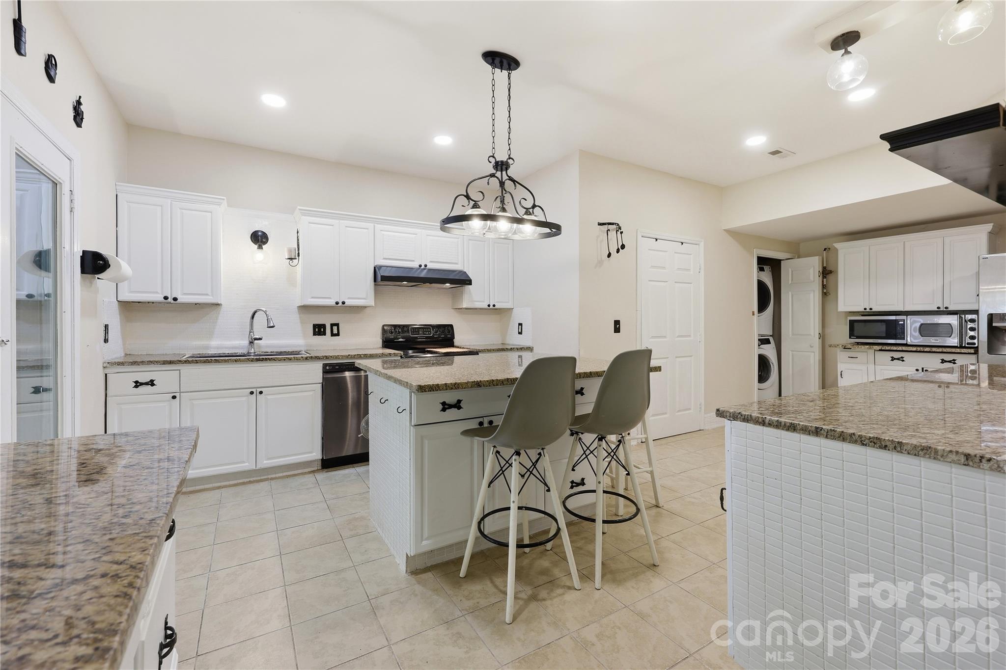 4206 Barons Court — Harrisburg