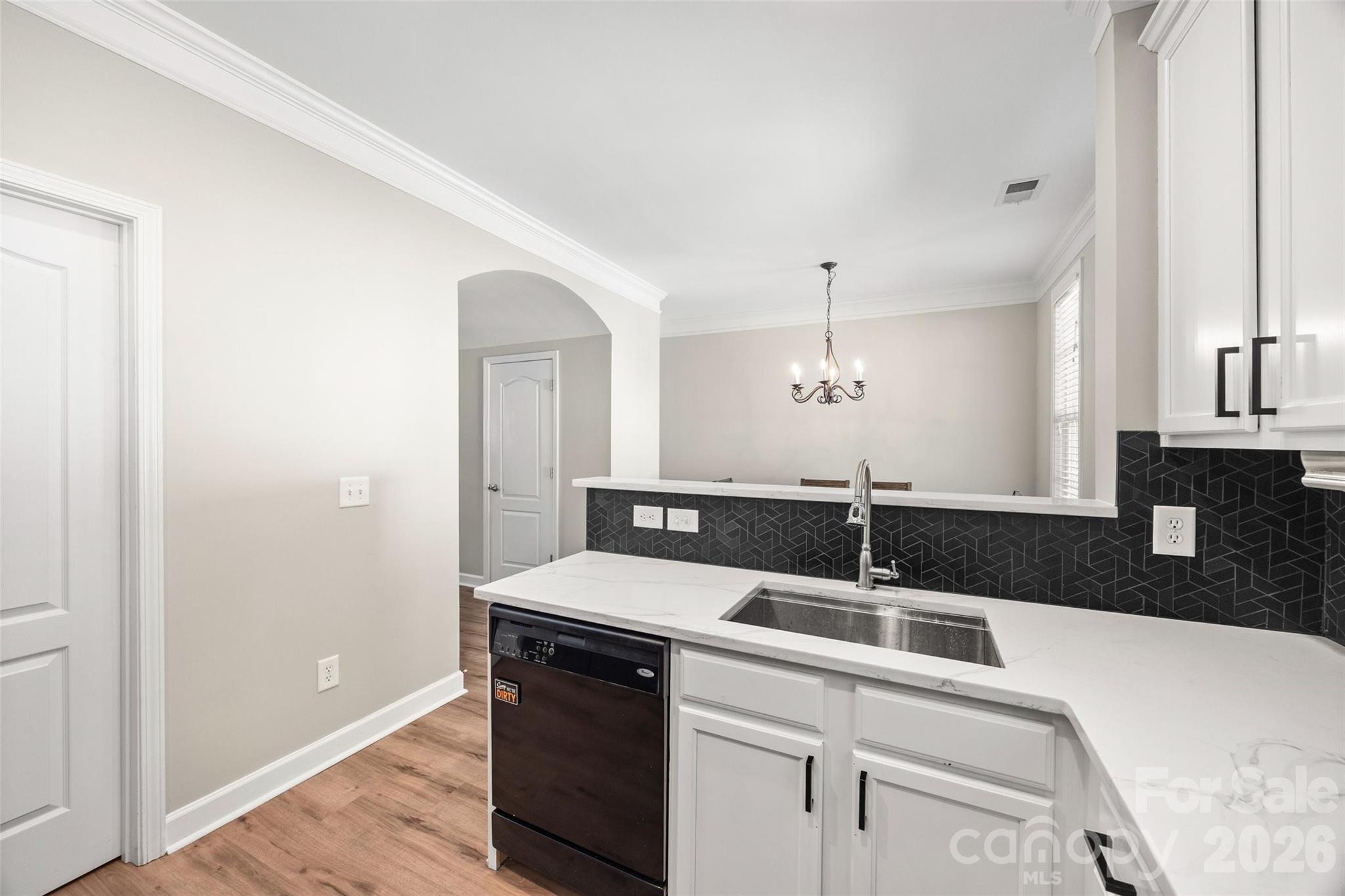 9821 Longstone Lane — Charlotte