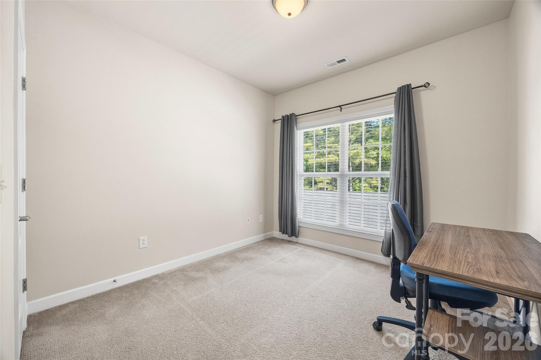 9821 Longstone Lane — Charlotte