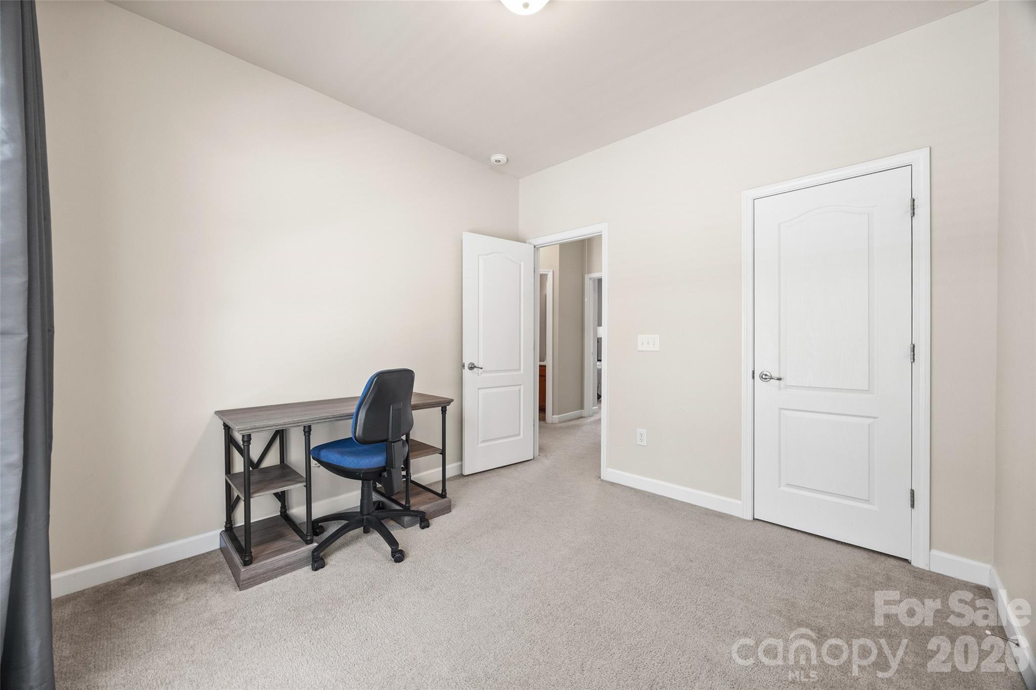 9821 Longstone Lane — Charlotte