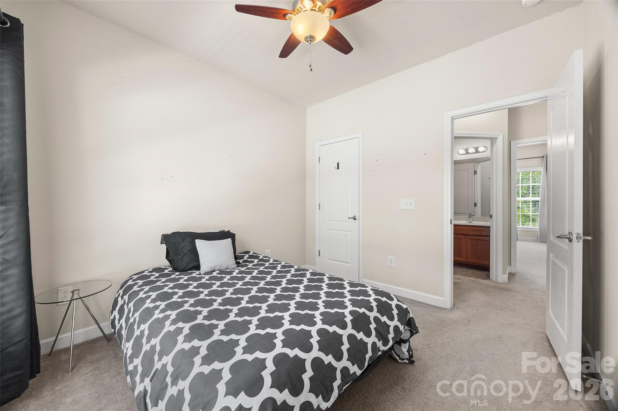 9821 Longstone Lane — Charlotte
