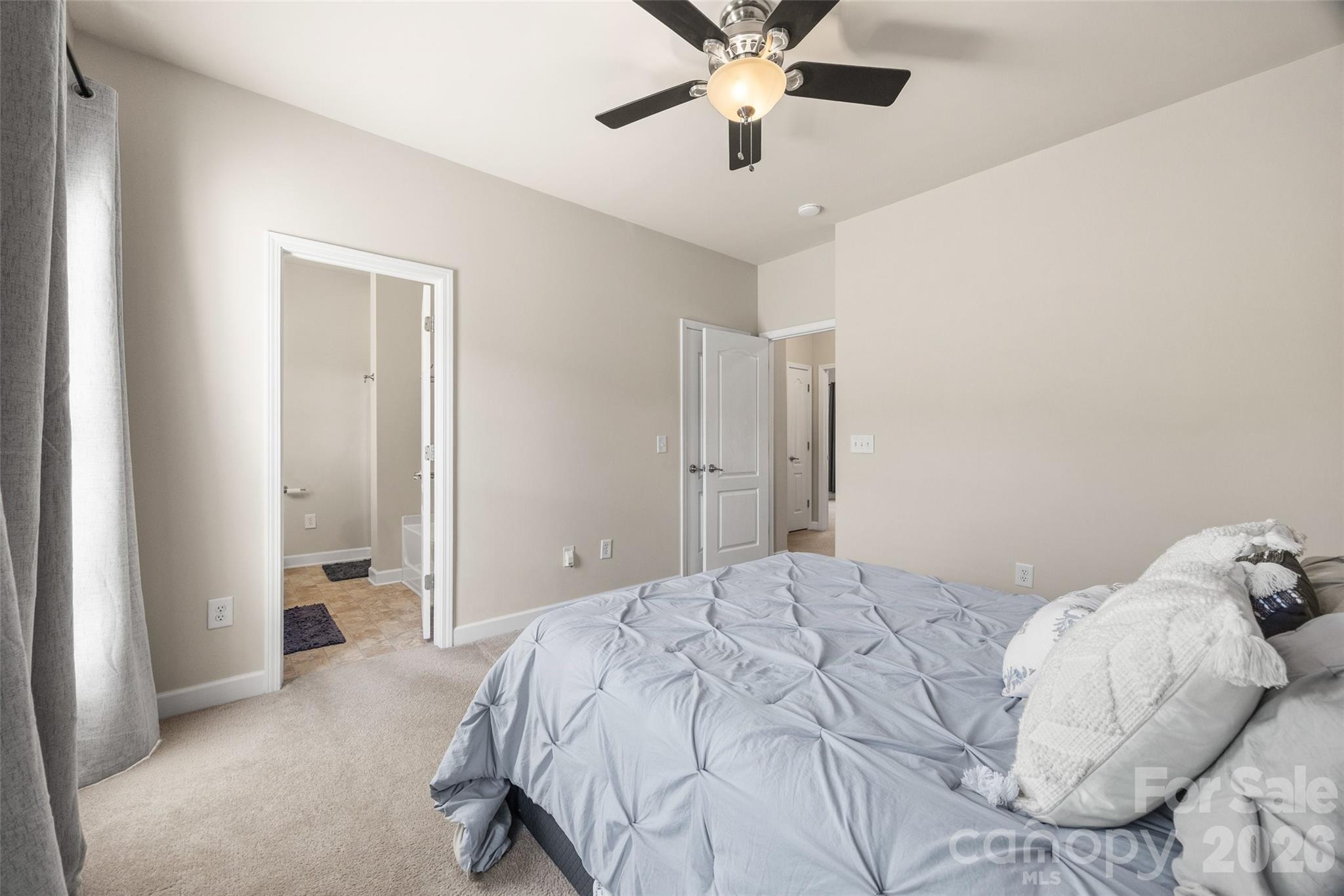 9821 Longstone Lane — Charlotte