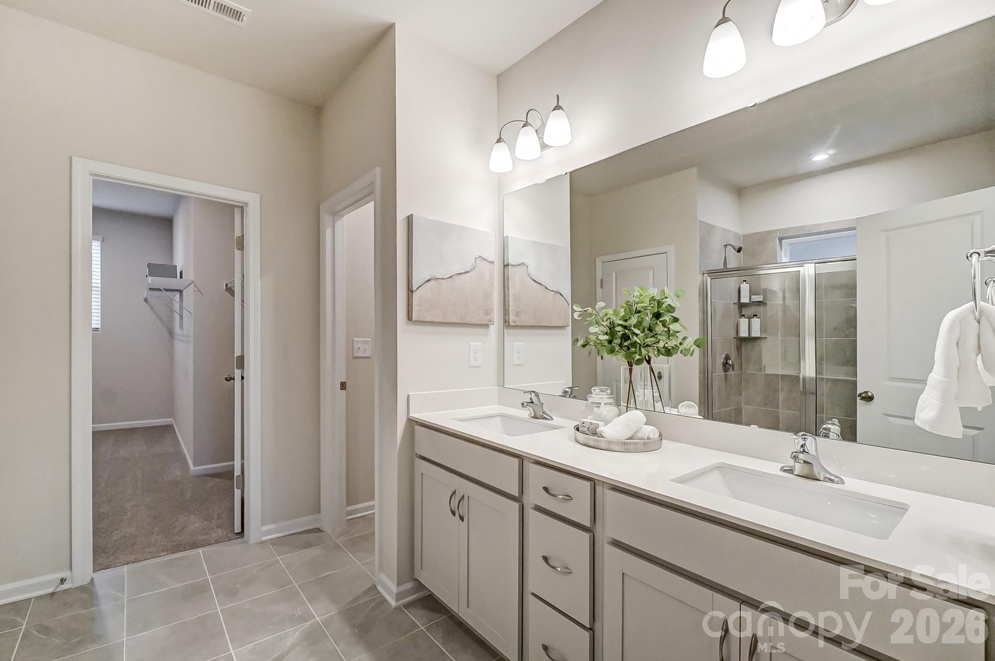 1601 Honey Trail — Monroe