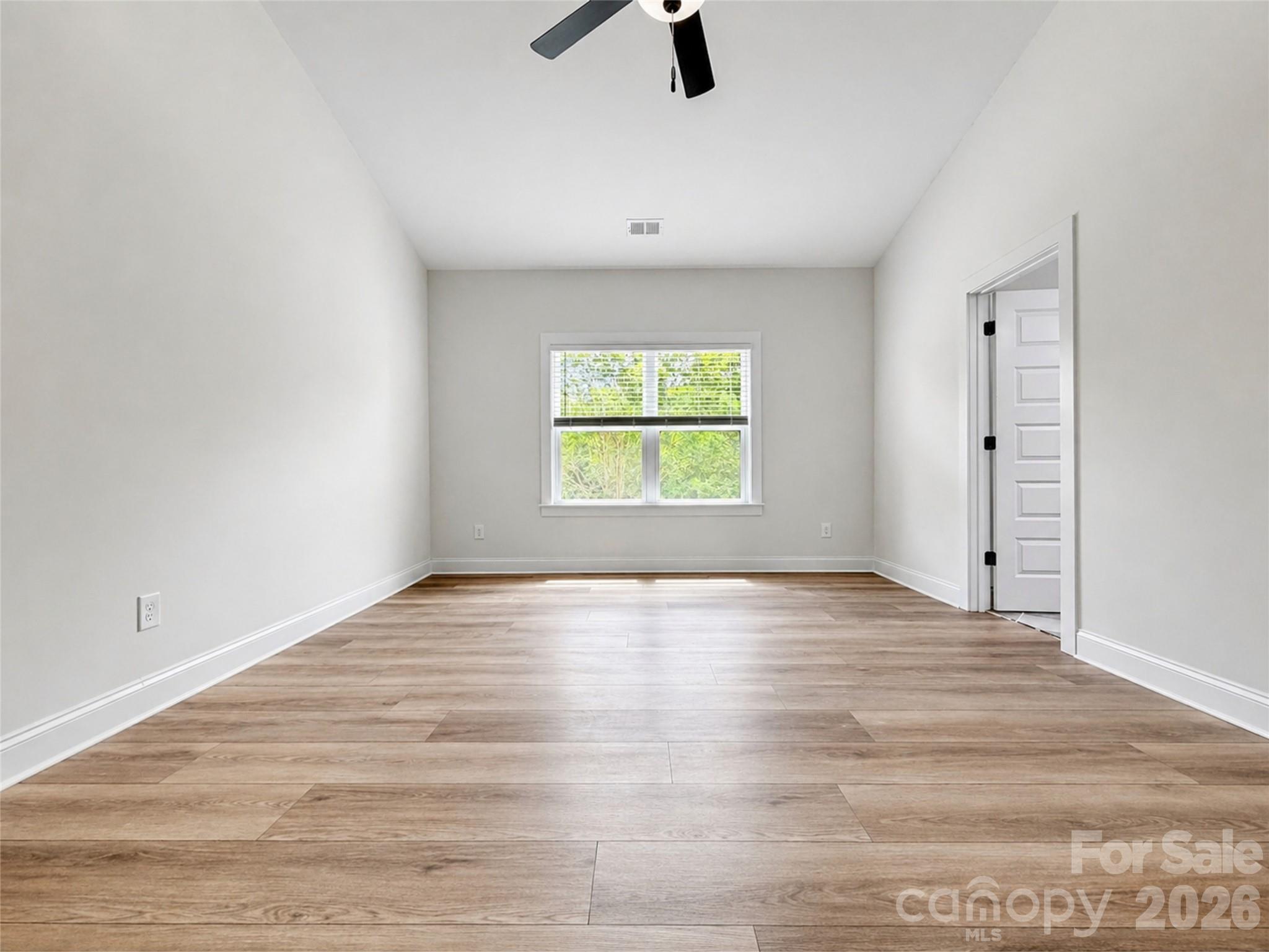 1220 N Sharon Amity Road — Charlotte