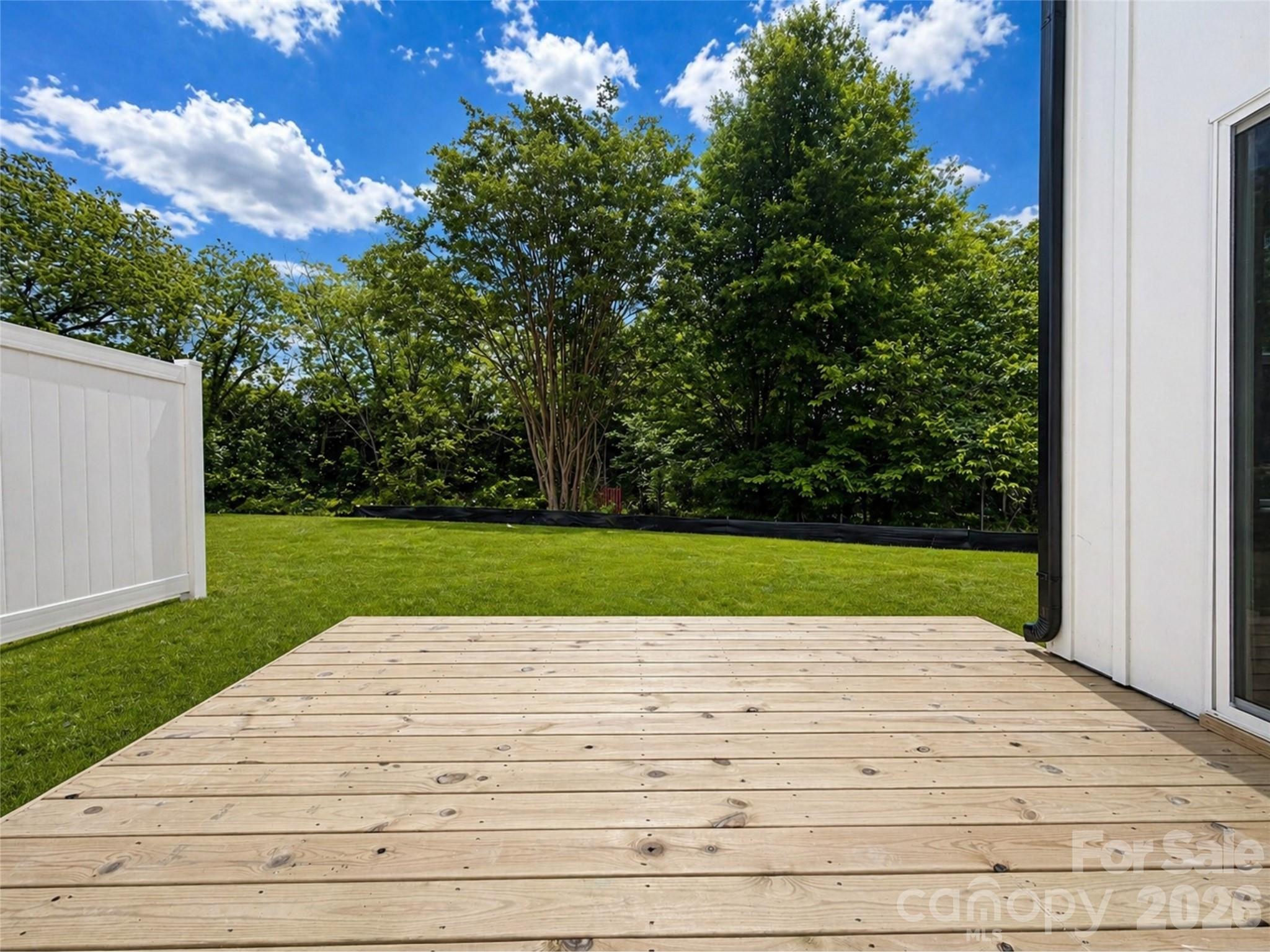 1220 N Sharon Amity Road — Charlotte