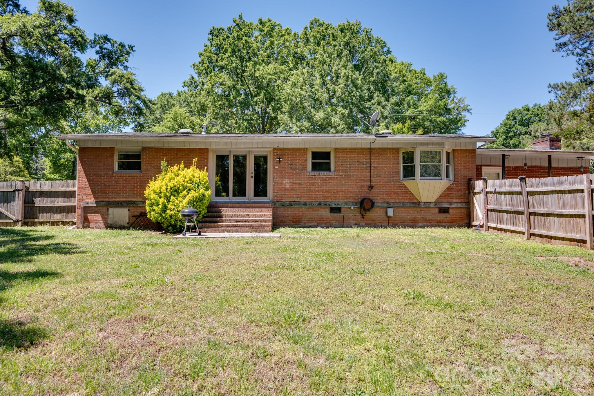 624 Patricia Avenue — Harrisburg
