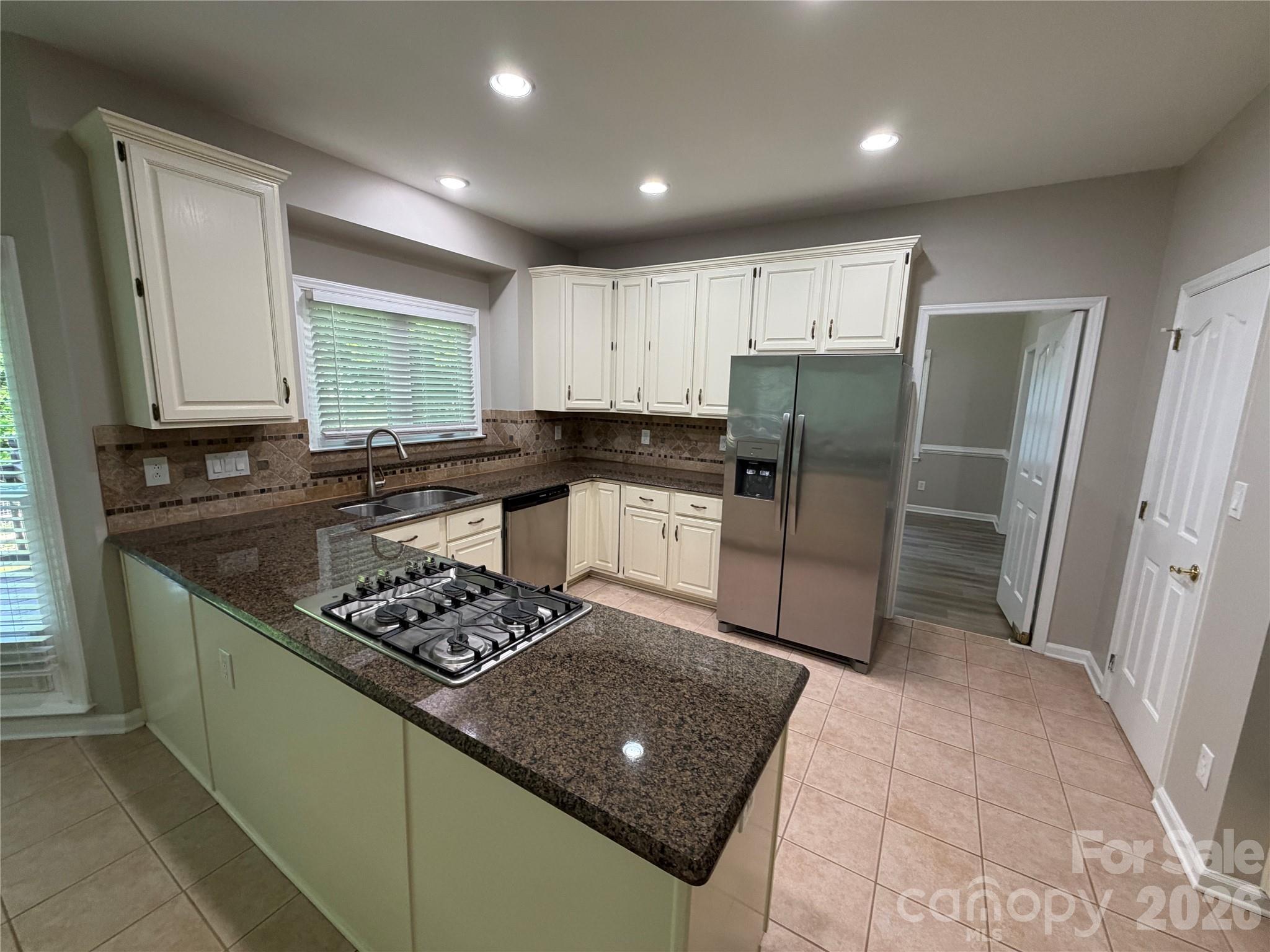 4714 Avonwood Lane — Charlotte