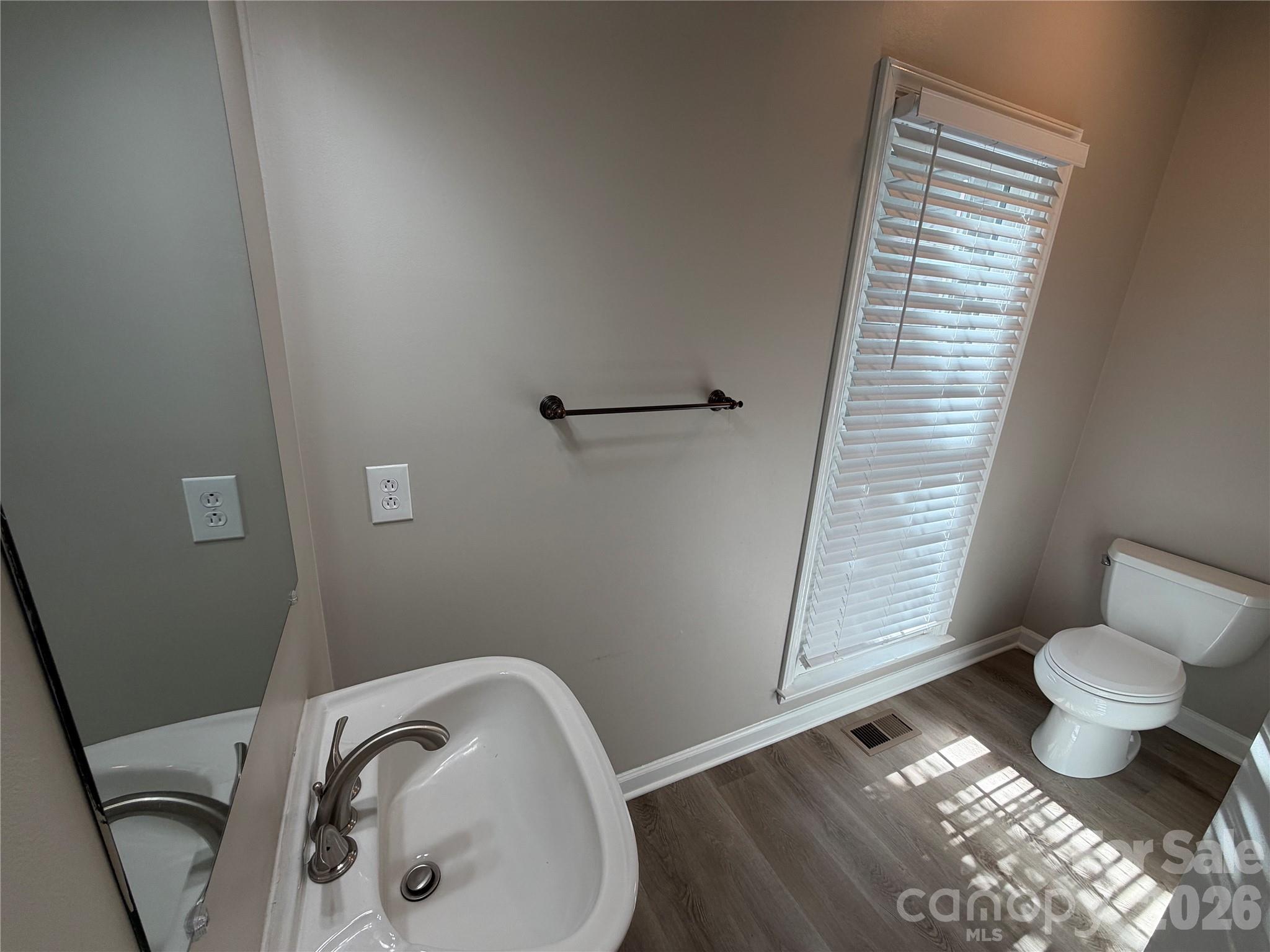 4714 Avonwood Lane — Charlotte
