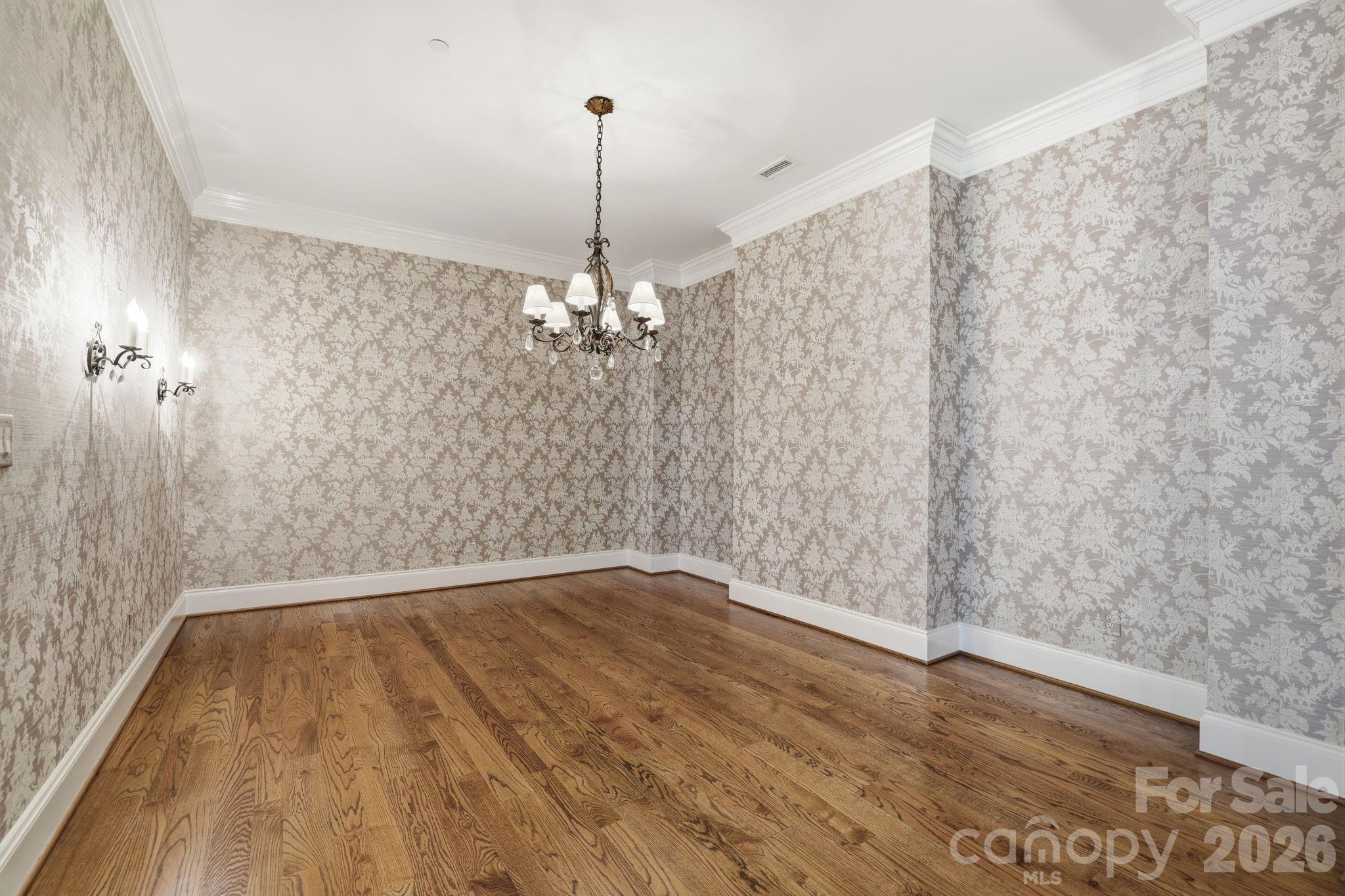 168 Cherokee Road — Charlotte
