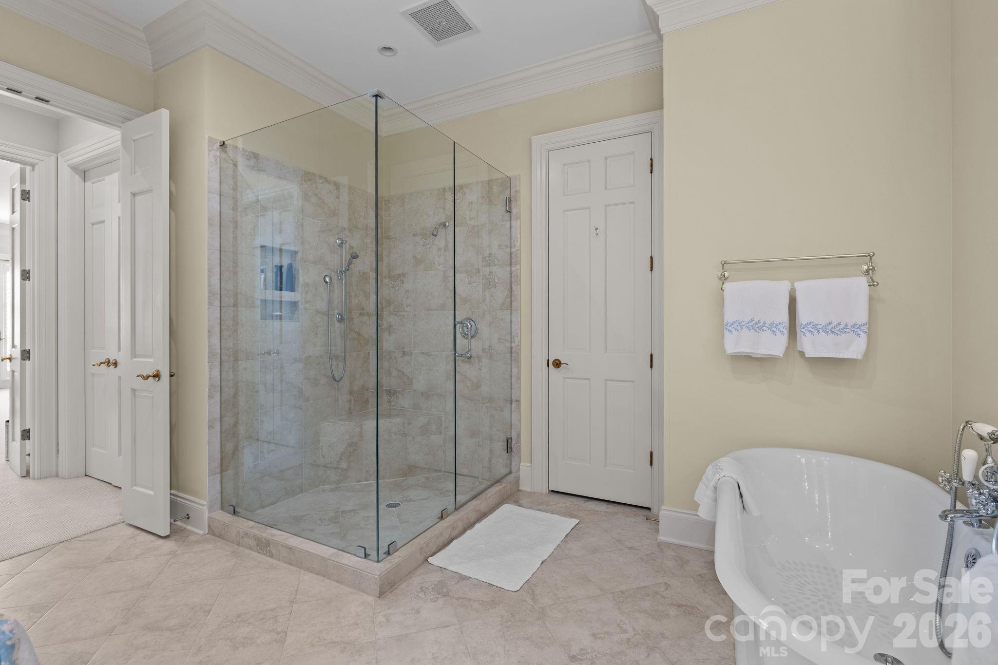 168 Cherokee Road — Charlotte