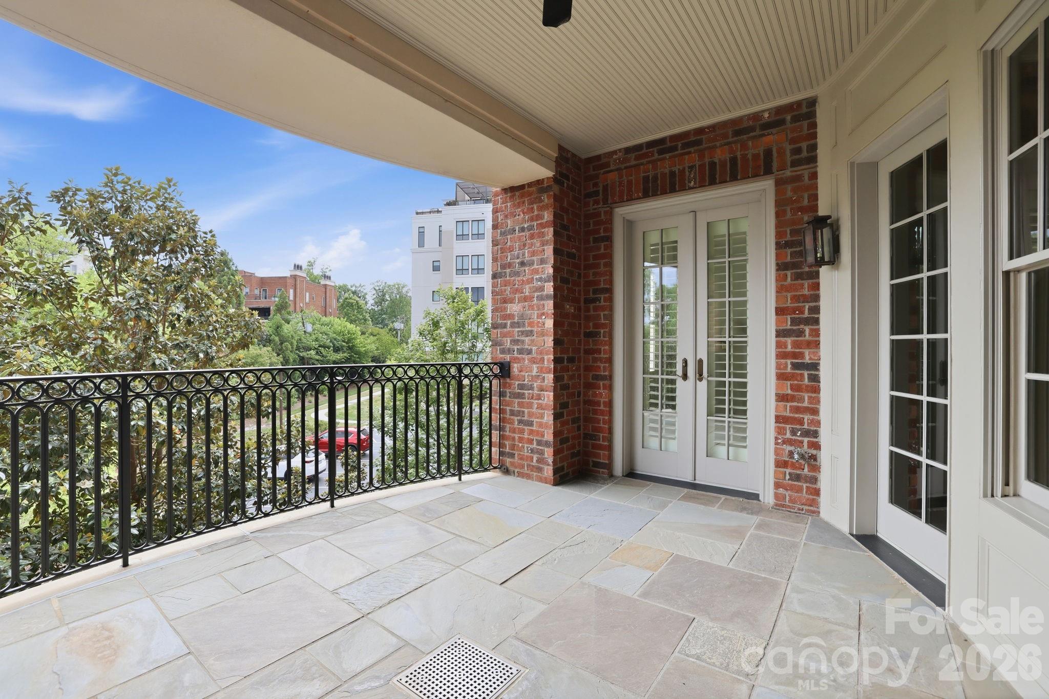 168 Cherokee Road — Charlotte