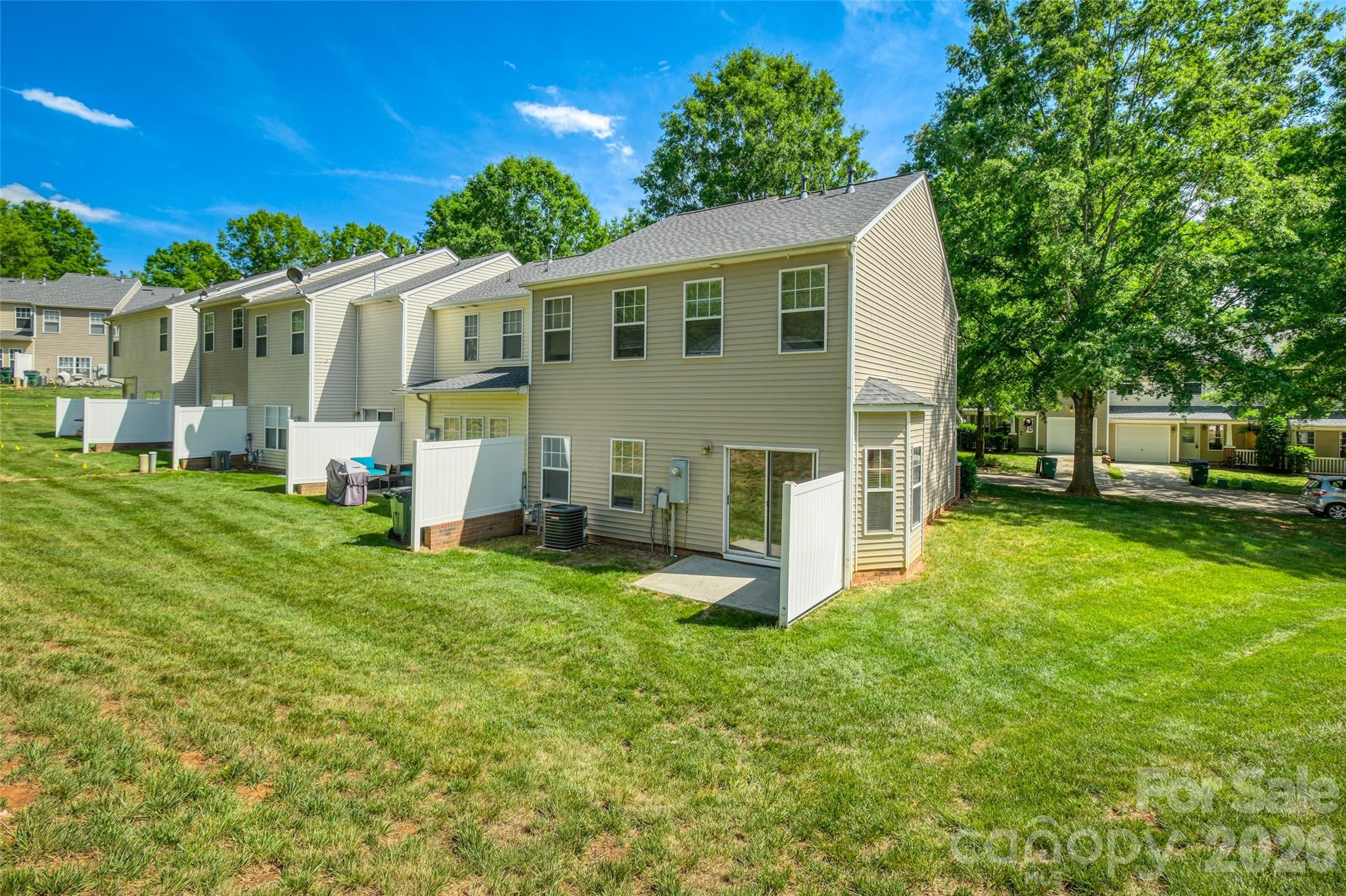336 Doughton Lane — Charlotte