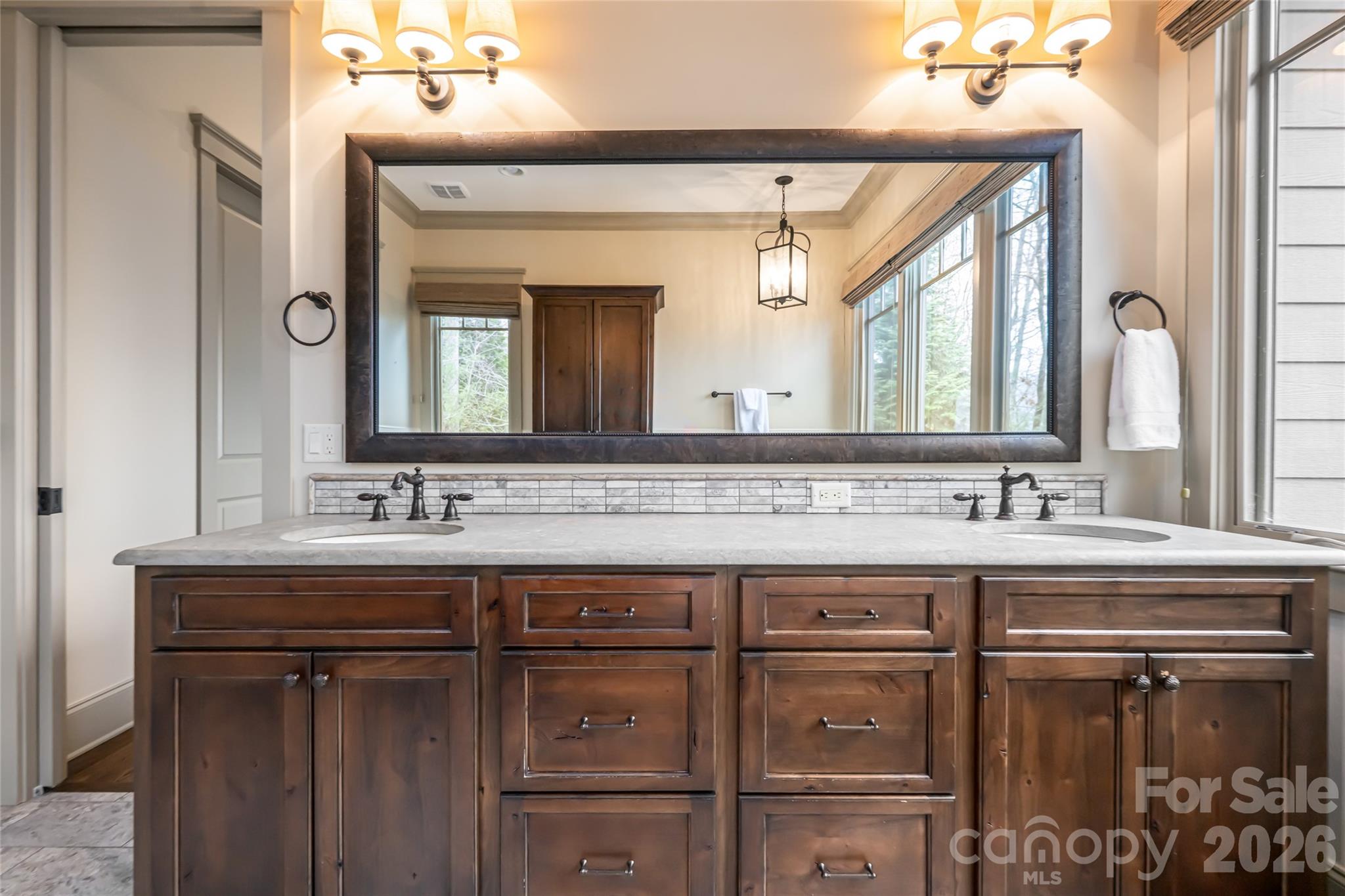 2 Cherokee Orchard Court — Fairview