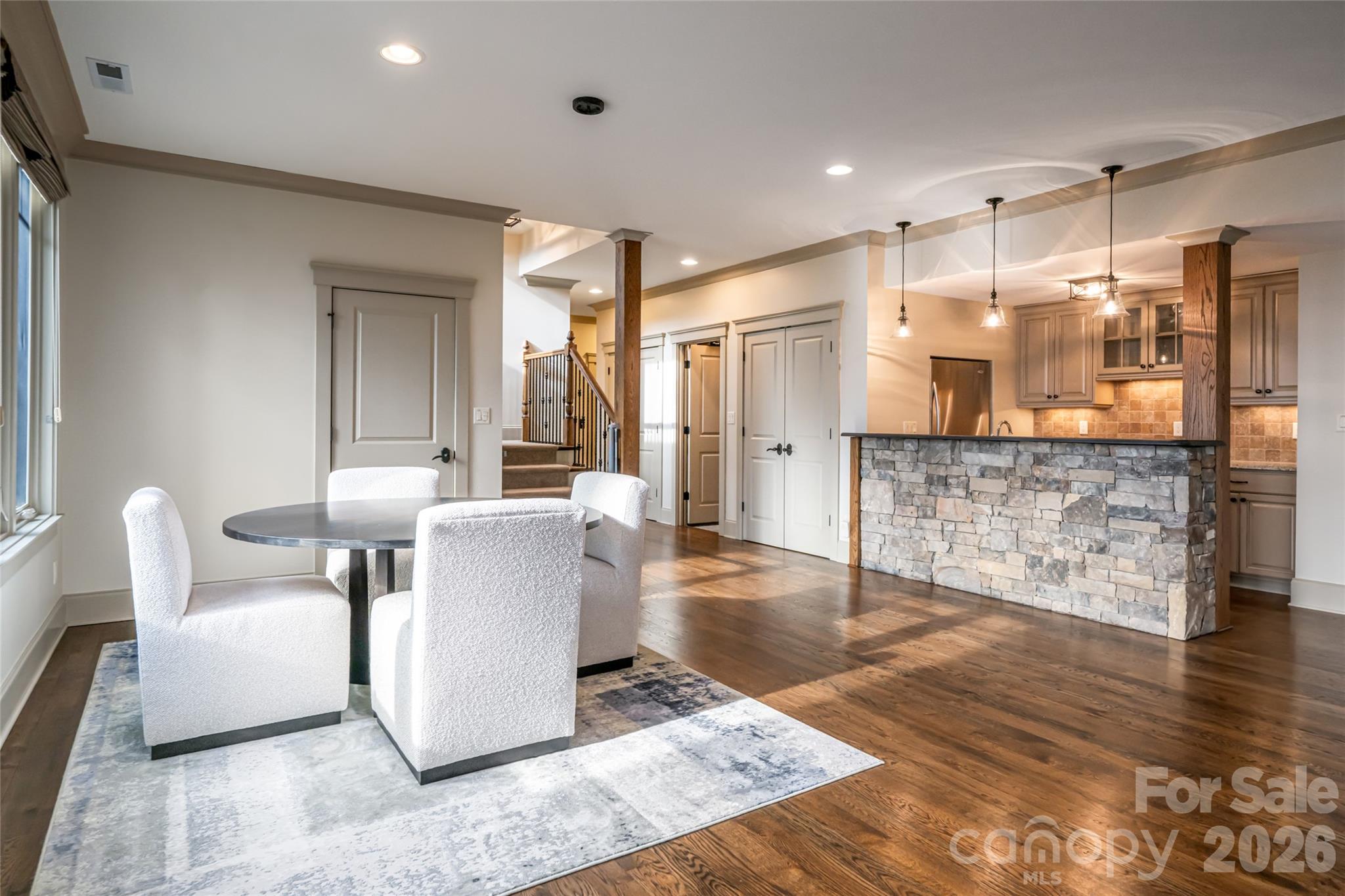 2 Cherokee Orchard Court — Fairview