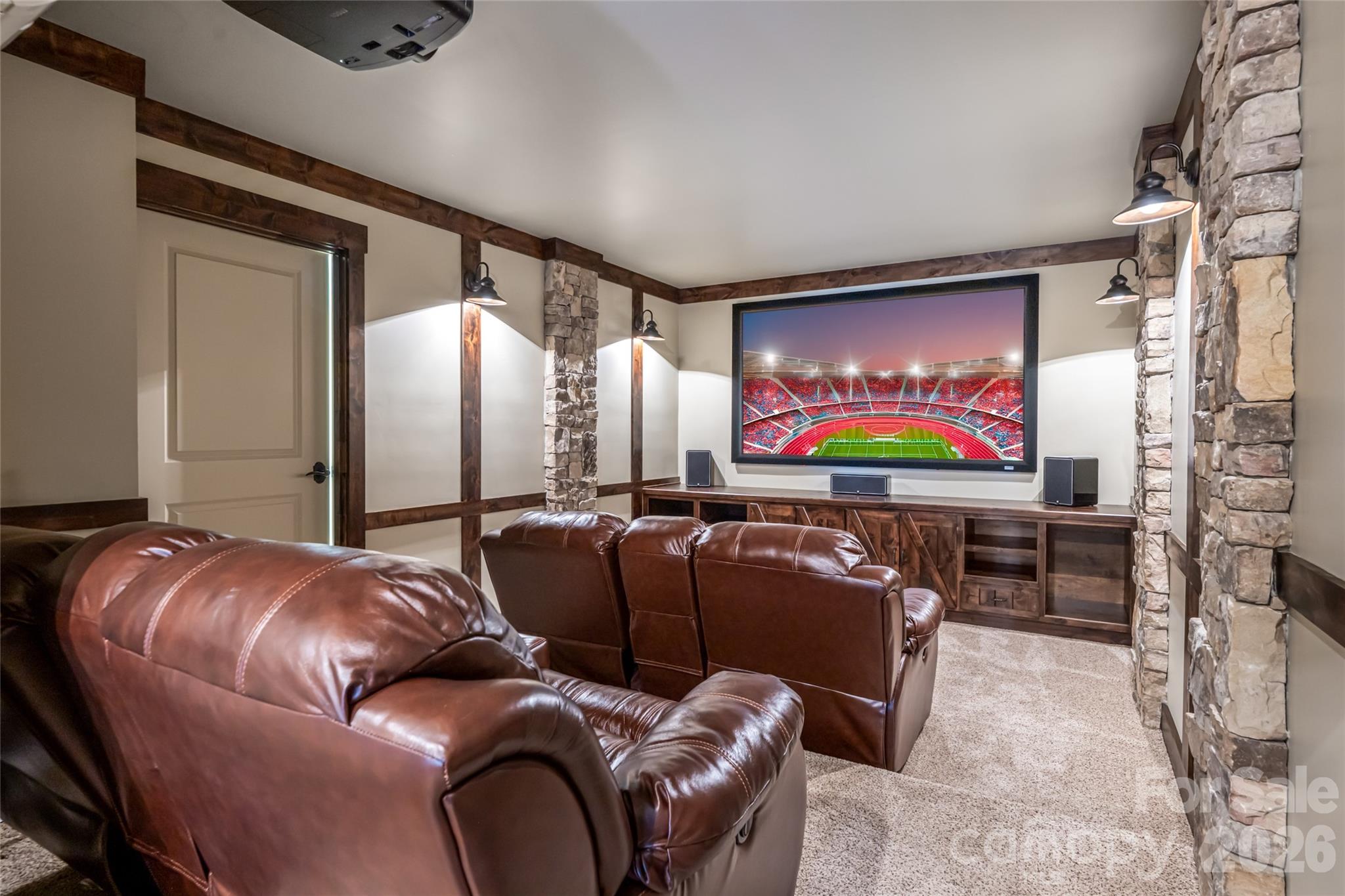 2 Cherokee Orchard Court — Fairview