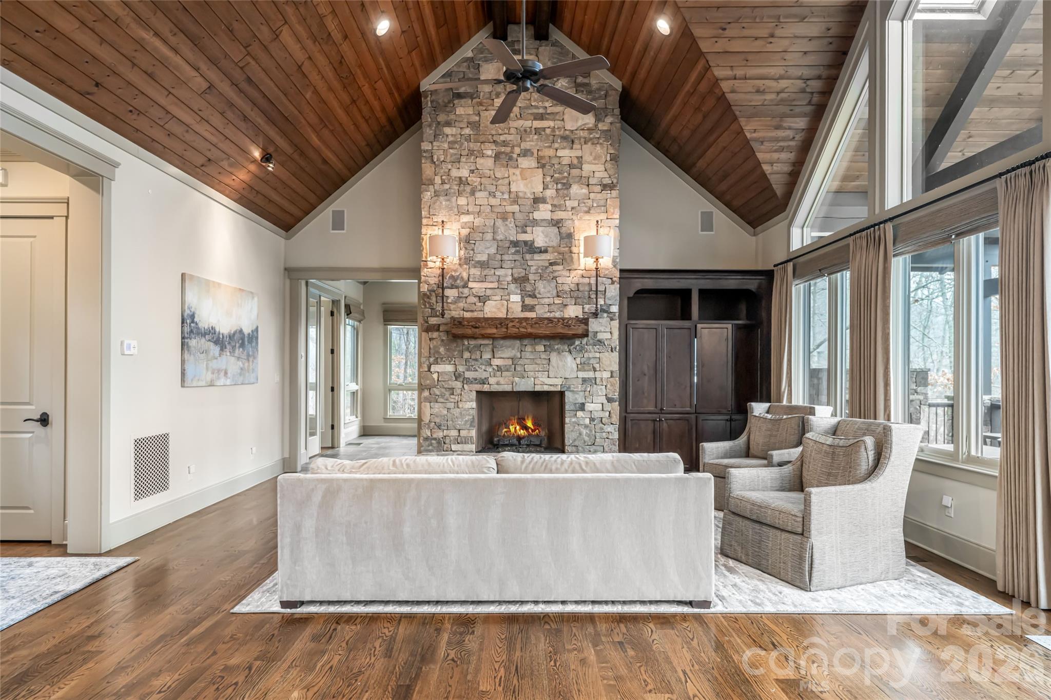 2 Cherokee Orchard Court — Fairview