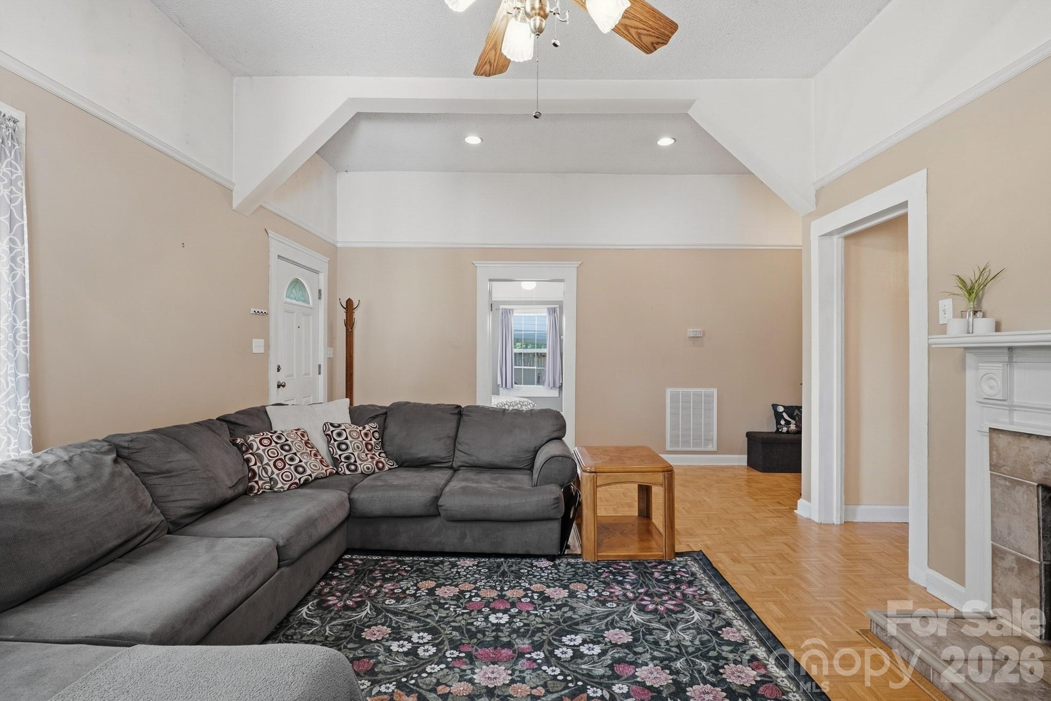 5620 Tuckaseegee Road — Kannapolis