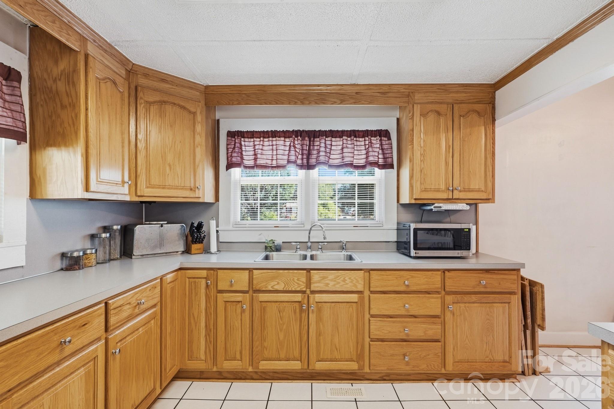 5620 Tuckaseegee Road — Kannapolis