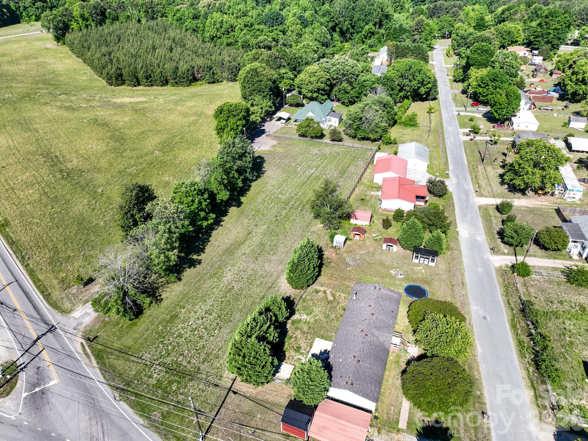5620 Tuckaseegee Road — Kannapolis