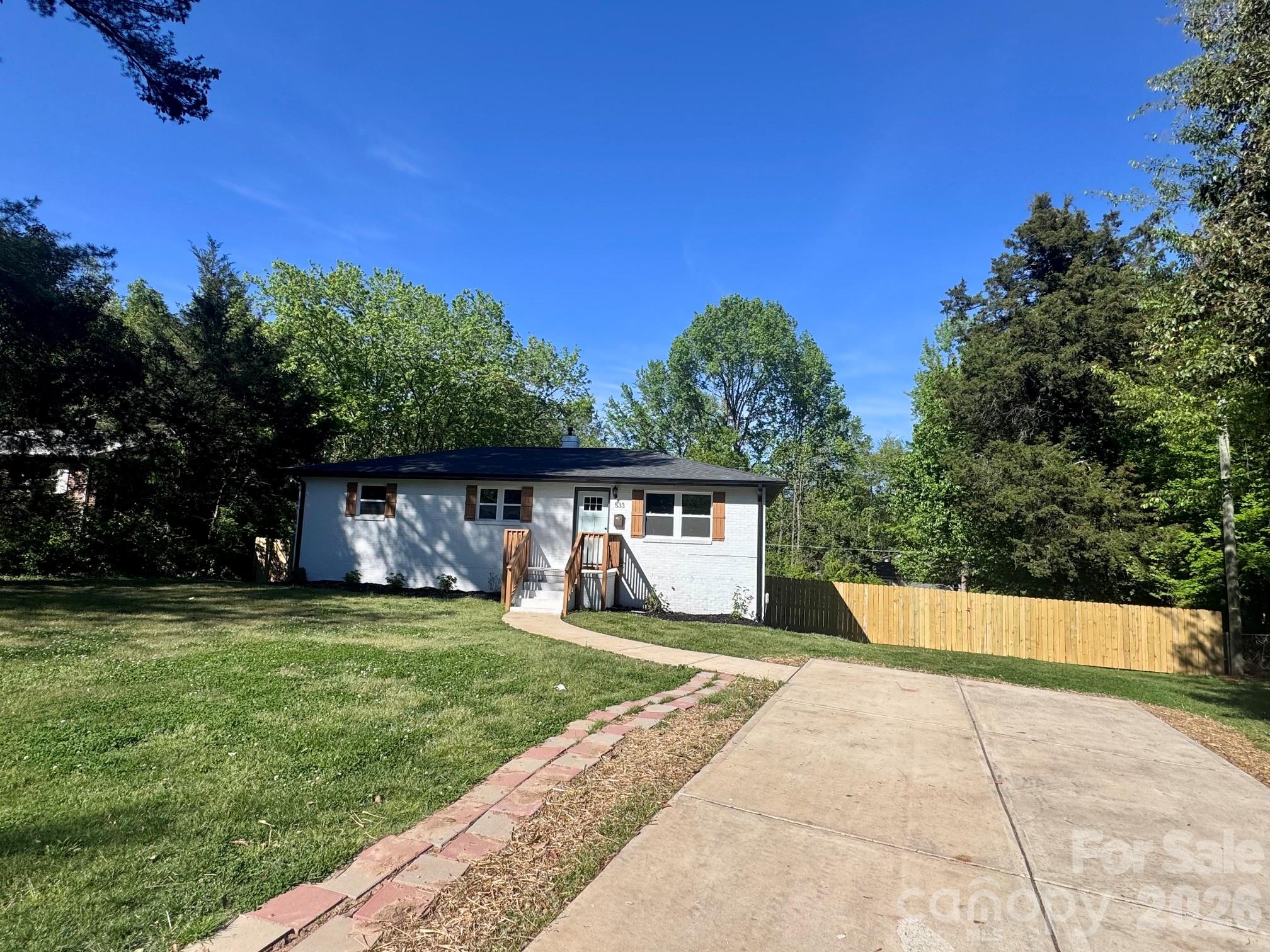 533 Frank Drive — Charlotte