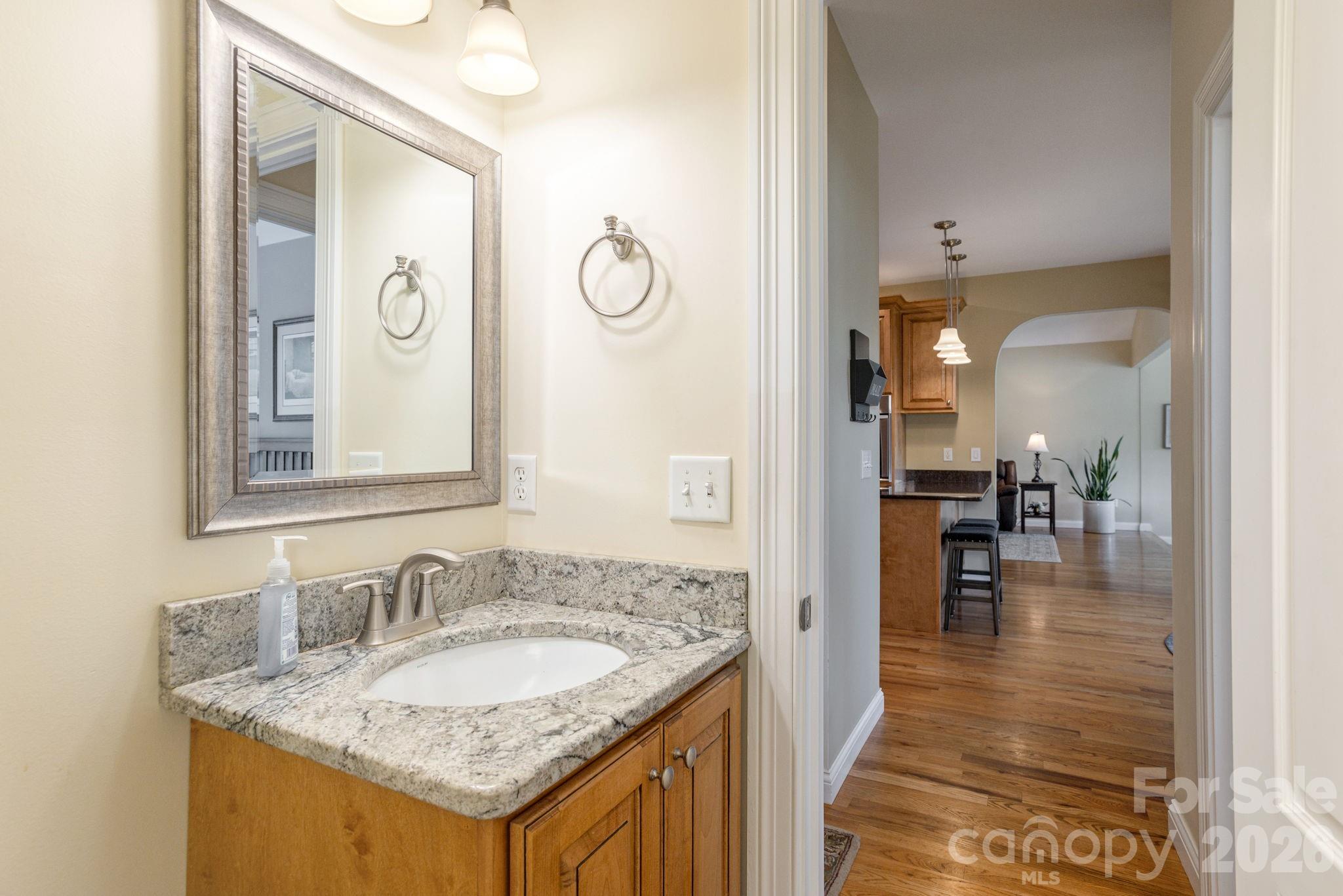 28 Tudor Crescent Court — Hendersonville