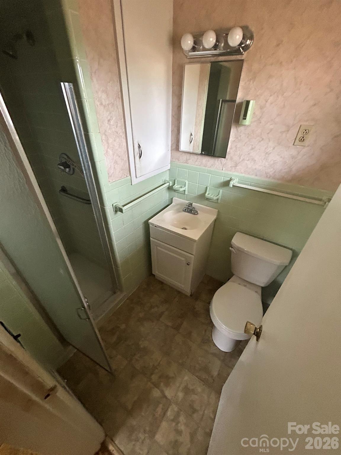 626 Willowbrook Lane — Winston Salem